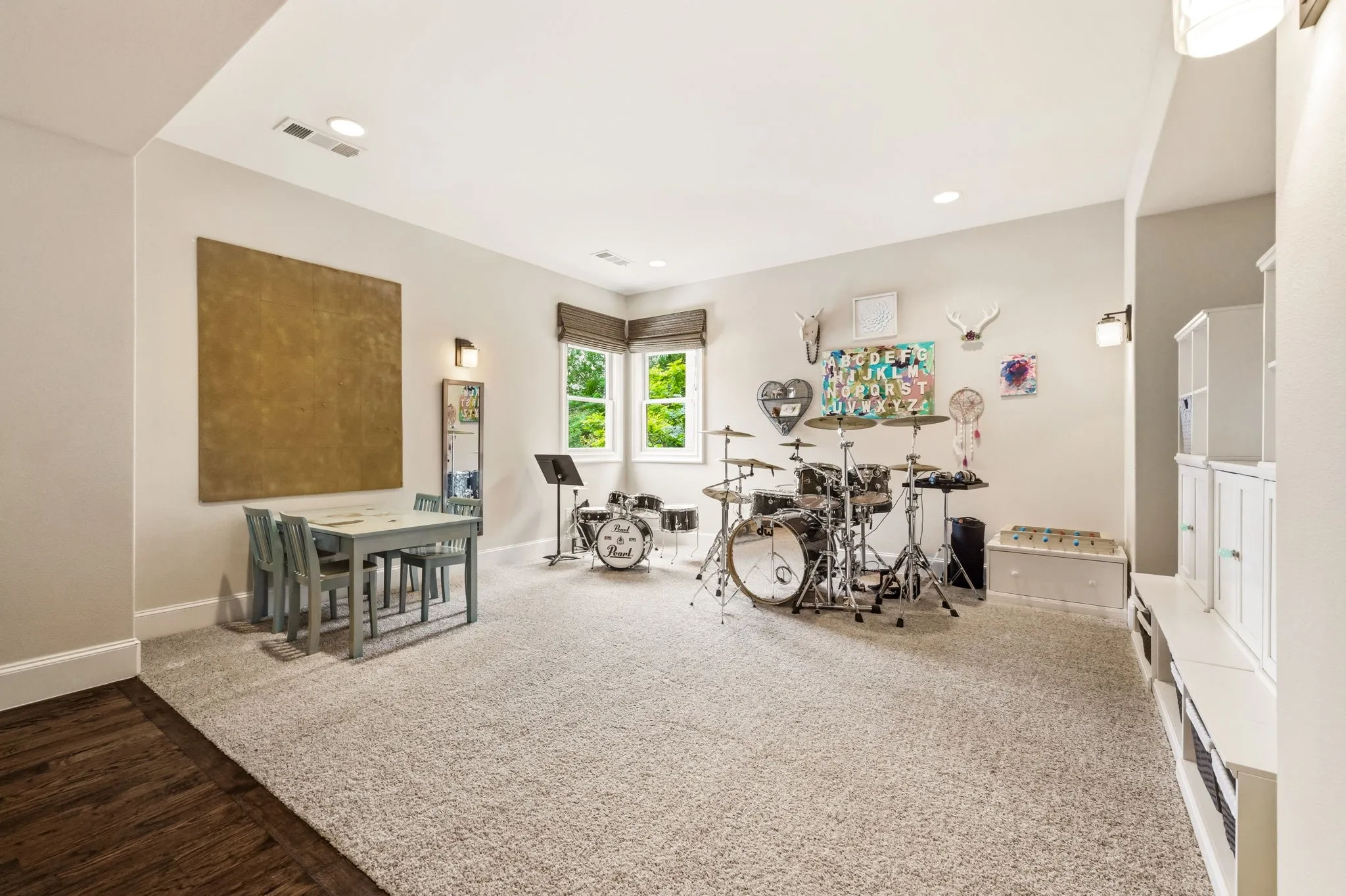 Single Family Residence For Sale in Dallas County , 6635 Park Lane, Dallas, Texas 75225, 5 Bedroom, 5 Bathroom, 2 Garage spaces, 5,582 Sqft, built in 2014, mls#21373856, Real Estate Agent in Dallas, Homes For Sale in Dallas county, Homes For Sale in Dallas, Realtor in Dallas Texas, Real Estate Brokerage Independent Realty Texas, Luminita Cordes Realtor