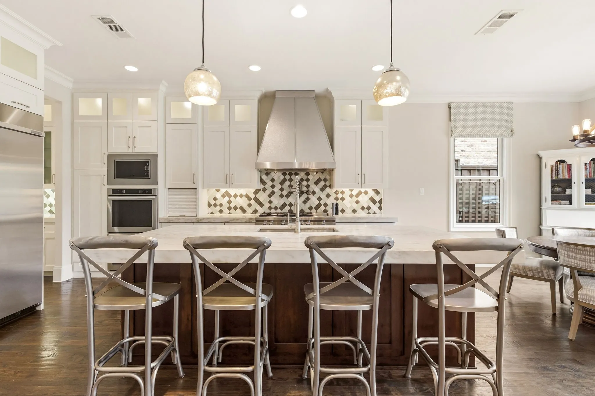Single Family Residence For Sale in Dallas County , 6635 Park Lane, Dallas, Texas 75225, 5 Bedroom, 5 Bathroom, 2 Garage spaces, 5,582 Sqft, built in 2014, mls#21373856, Real Estate Agent in Dallas, Homes For Sale in Dallas county, Homes For Sale in Dallas, Realtor in Dallas Texas, Real Estate Brokerage Independent Realty Texas, Luminita Cordes Realtor