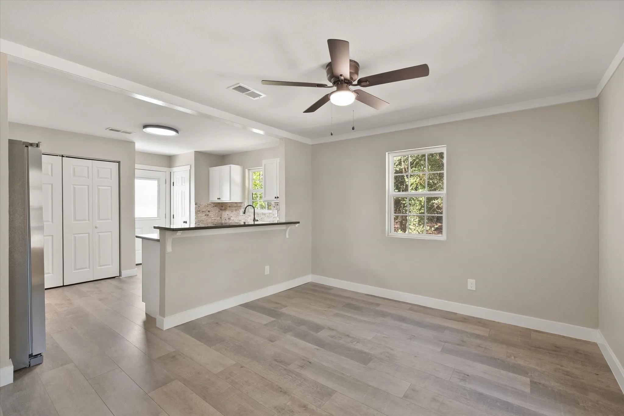Single Family Residence For Sale in Navarro County , 316 County Road 3048a, Corsicana, Texas 75109, 3 Bedroom, 2 Bathroom, Garage spaces, 1,080 Sqft, built in 1999, mls#21377603, Real Estate Agent in Corsicana, Homes For Sale in Navarro county, Homes For Sale in Corsicana, Realtor in Corsicana Texas, Real Estate Brokerage Independent Realty Texas, Luminita Cordes Realtor