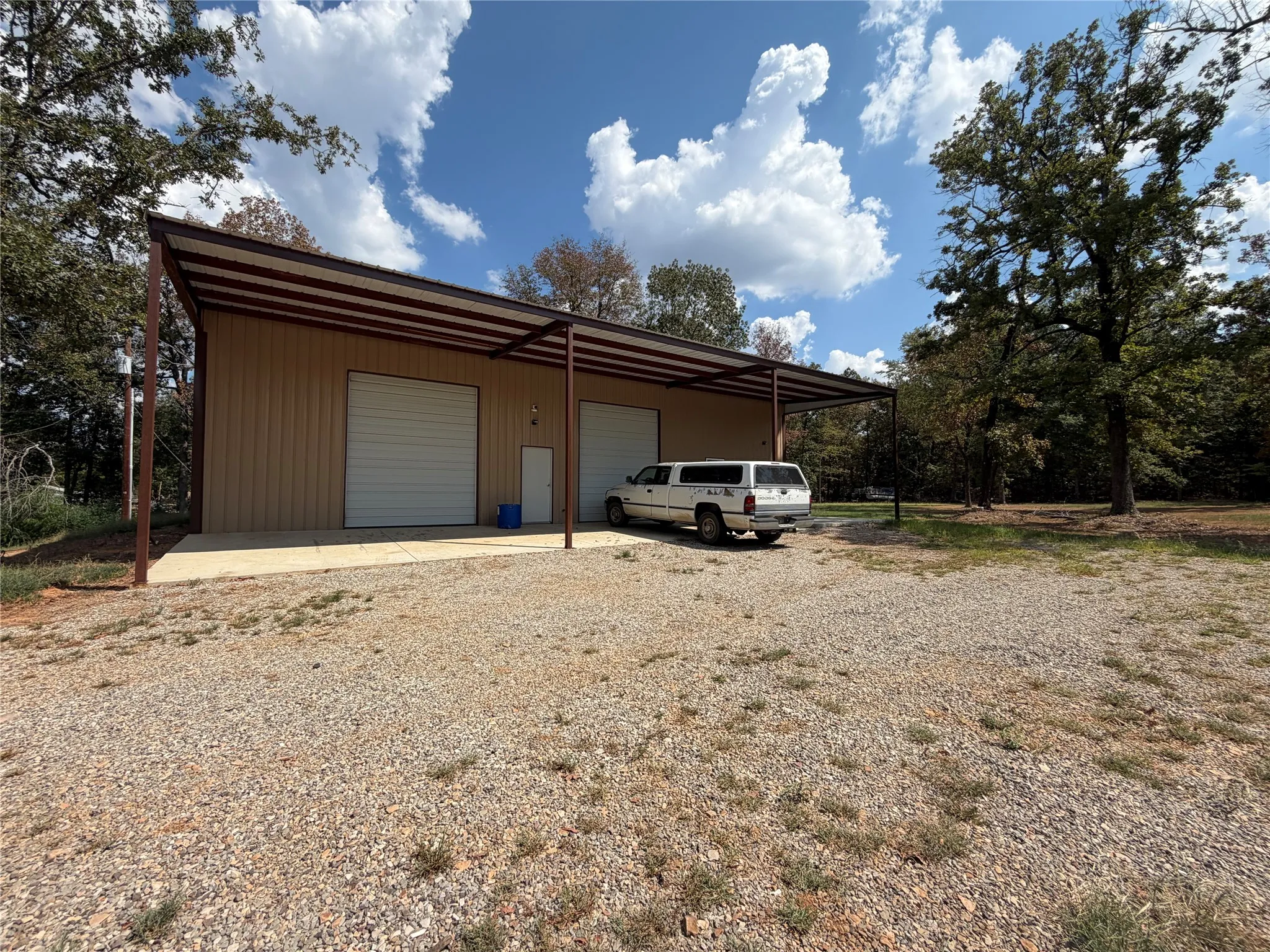 Single Family Residence For Sale in Lamar County , 1368 County Road 45080, Powderly, Texas 75473, 1 Bedroom, 1 Bathroom, 2 Garage spaces, 800 Sqft, built in 2025, mls#21377025, Real Estate Agent in Powderly, Homes For Sale in Lamar county, Homes For Sale in Powderly, Realtor in Powderly Texas, Real Estate Brokerage Independent Realty Texas, Luminita Cordes Realtor