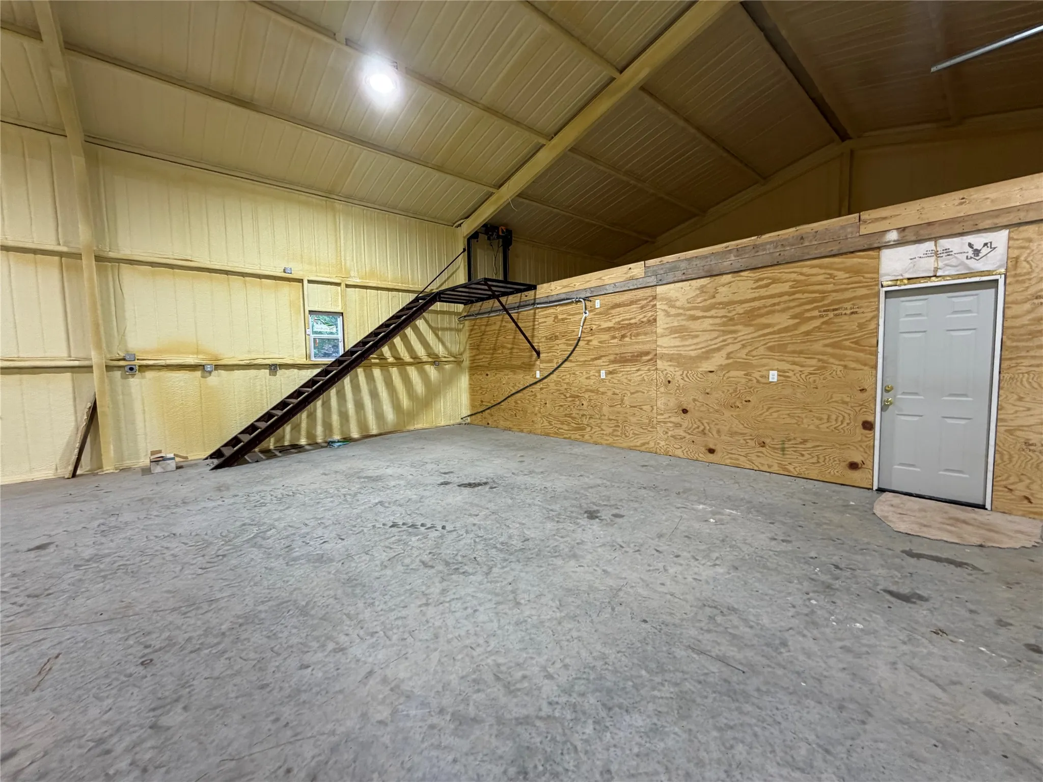 Single Family Residence For Sale in Lamar County , 1368 County Road 45080, Powderly, Texas 75473, 1 Bedroom, 1 Bathroom, 2 Garage spaces, 800 Sqft, built in 2025, mls#21377025, Real Estate Agent in Powderly, Homes For Sale in Lamar county, Homes For Sale in Powderly, Realtor in Powderly Texas, Real Estate Brokerage Independent Realty Texas, Luminita Cordes Realtor