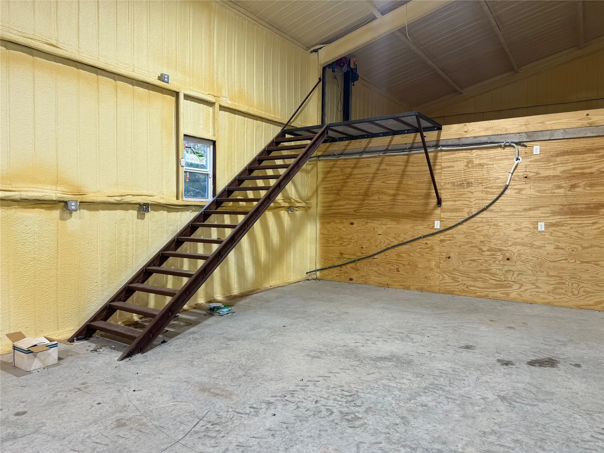 Single Family Residence For Sale in Lamar County , 1368 County Road 45080, Powderly, Texas 75473, 1 Bedroom, 1 Bathroom, 2 Garage spaces, 800 Sqft, built in 2025, mls#21377025, Real Estate Agent in Powderly, Homes For Sale in Lamar county, Homes For Sale in Powderly, Realtor in Powderly Texas, Real Estate Brokerage Independent Realty Texas, Luminita Cordes Realtor
