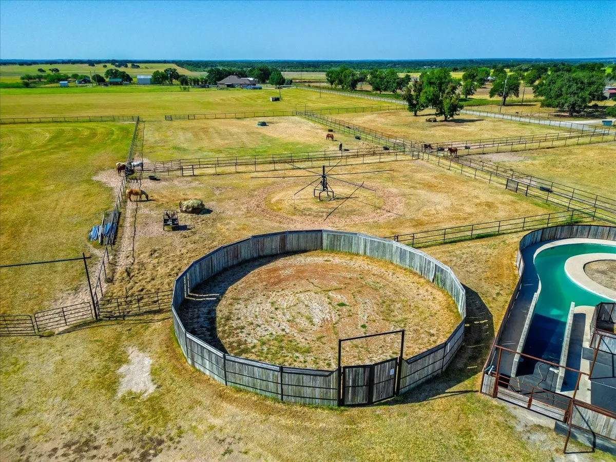 Farm For Sale in Parker County , 820 Walker Lane, Brock, Texas 76066, 3 Bedroom, 2 Bathroom, Garage spaces, 2,412 Sqft, built in 1991, mls#21377902, Real Estate Agent in Brock, Homes For Sale in Parker county, Homes For Sale in Brock, Realtor in Brock Texas, Real Estate Brokerage Independent Realty Texas, Luminita Cordes Realtor