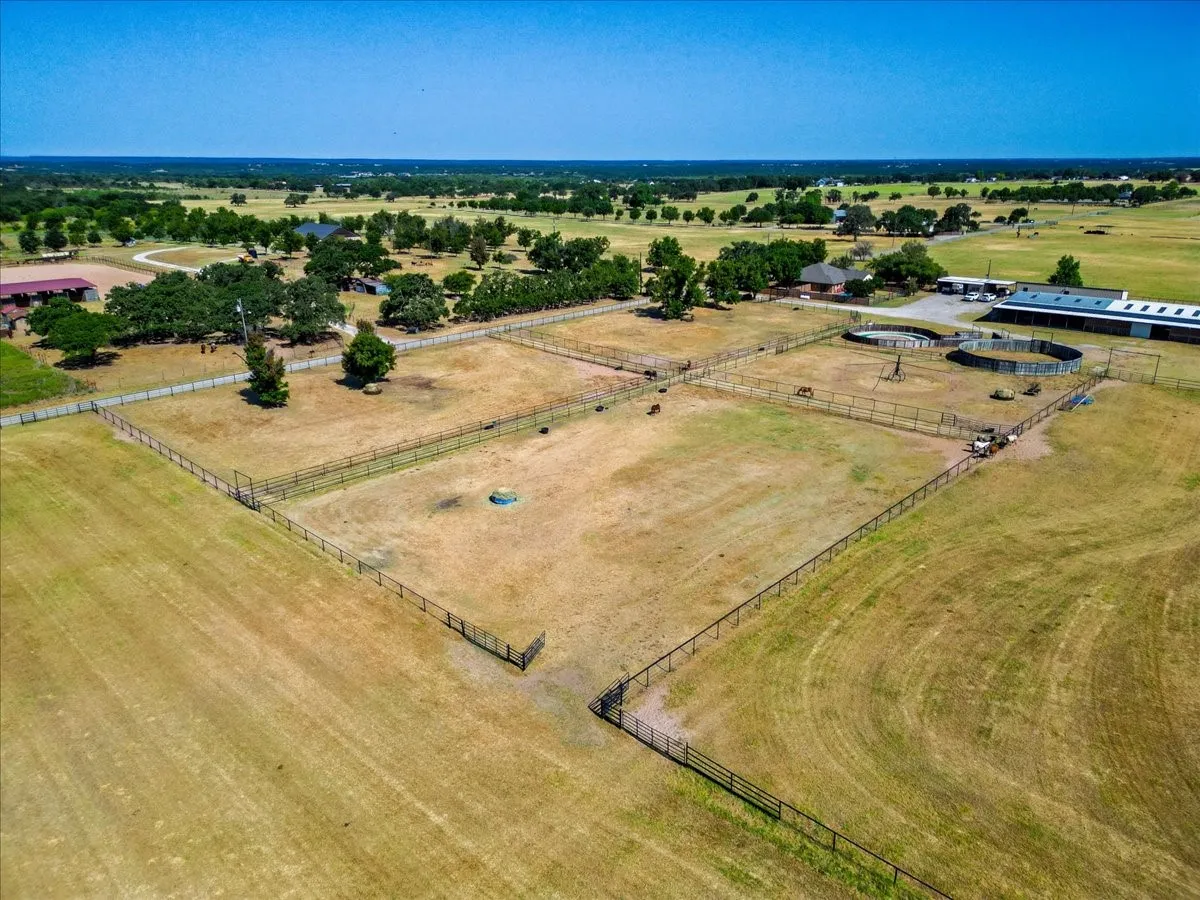 Farm For Sale in Parker County , 820 Walker Lane, Brock, Texas 76066, 3 Bedroom, 2 Bathroom, Garage spaces, 2,412 Sqft, built in 1991, mls#21377902, Real Estate Agent in Brock, Homes For Sale in Parker county, Homes For Sale in Brock, Realtor in Brock Texas, Real Estate Brokerage Independent Realty Texas, Luminita Cordes Realtor