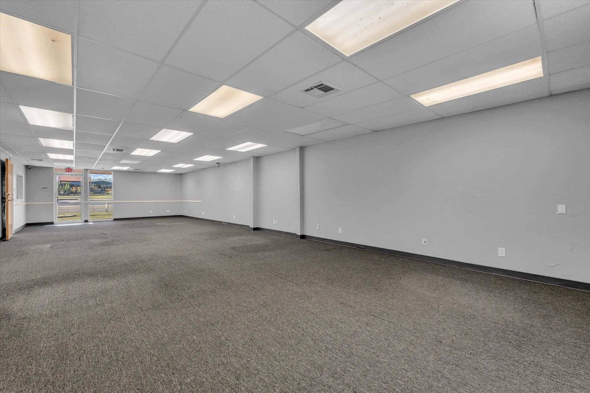 Office For Sale in Mc Lennan County , 1311 N New Road B, Waco, Texas 76710, 0, 0, Garage spaces, 0 Sqft, built in 1981, mls#21380861, Real Estate Agent in Waco, Homes For Sale in Mc Lennan county, Homes For Sale in Waco, Realtor in Waco Texas, Real Estate Brokerage Independent Realty Texas, Luminita Cordes Realtor