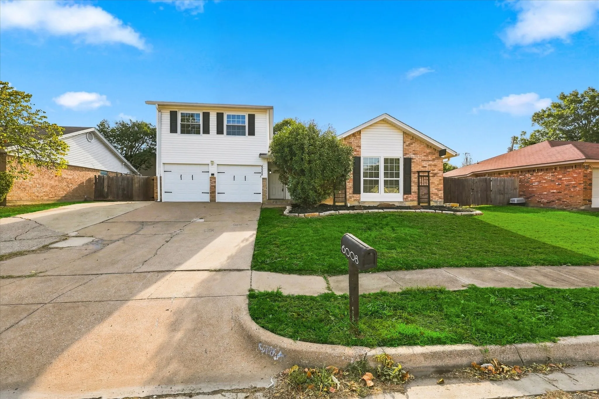 Single Family Residence For Sale in Tarrant County , 6008 Martha Drive, Watauga, Texas 76148, 3 Bedroom, 2 Bathroom, 2 Garage spaces, 1,578 Sqft, built in 1982, mls#21380633, Real Estate Agent in Watauga, Homes For Sale in Tarrant county, Homes For Sale in Watauga, Realtor in Watauga Texas, Real Estate Brokerage Independent Realty Texas, Luminita Cordes Realtor