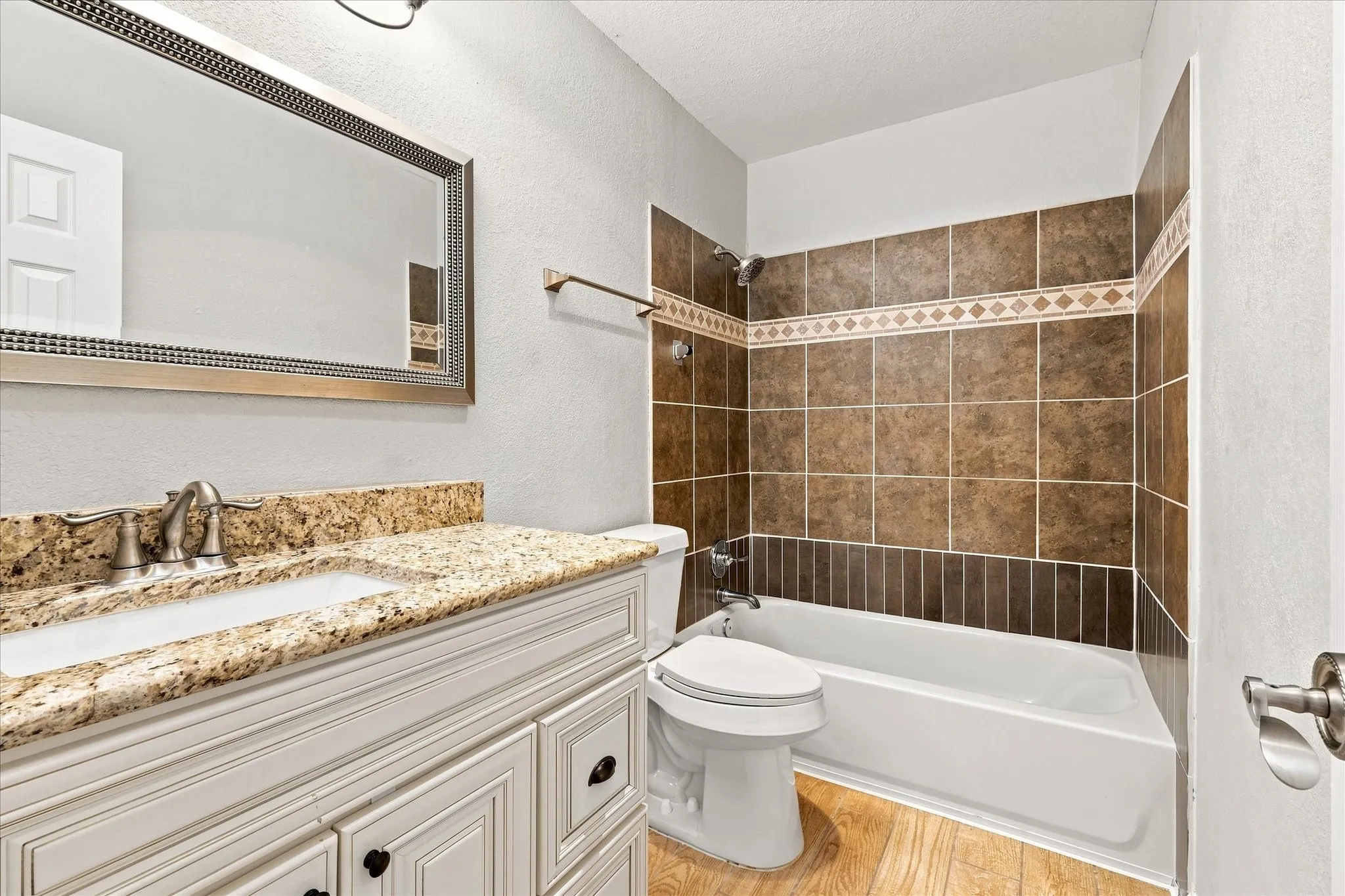 Single Family Residence For Sale in Tarrant County , 6008 Martha Drive, Watauga, Texas 76148, 3 Bedroom, 2 Bathroom, 2 Garage spaces, 1,578 Sqft, built in 1982, mls#21380633, Real Estate Agent in Watauga, Homes For Sale in Tarrant county, Homes For Sale in Watauga, Realtor in Watauga Texas, Real Estate Brokerage Independent Realty Texas, Luminita Cordes Realtor