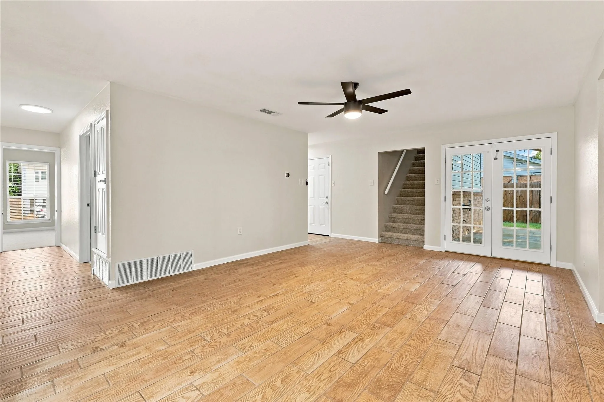 Single Family Residence For Sale in Tarrant County , 6008 Martha Drive, Watauga, Texas 76148, 3 Bedroom, 2 Bathroom, 2 Garage spaces, 1,578 Sqft, built in 1982, mls#21380633, Real Estate Agent in Watauga, Homes For Sale in Tarrant county, Homes For Sale in Watauga, Realtor in Watauga Texas, Real Estate Brokerage Independent Realty Texas, Luminita Cordes Realtor