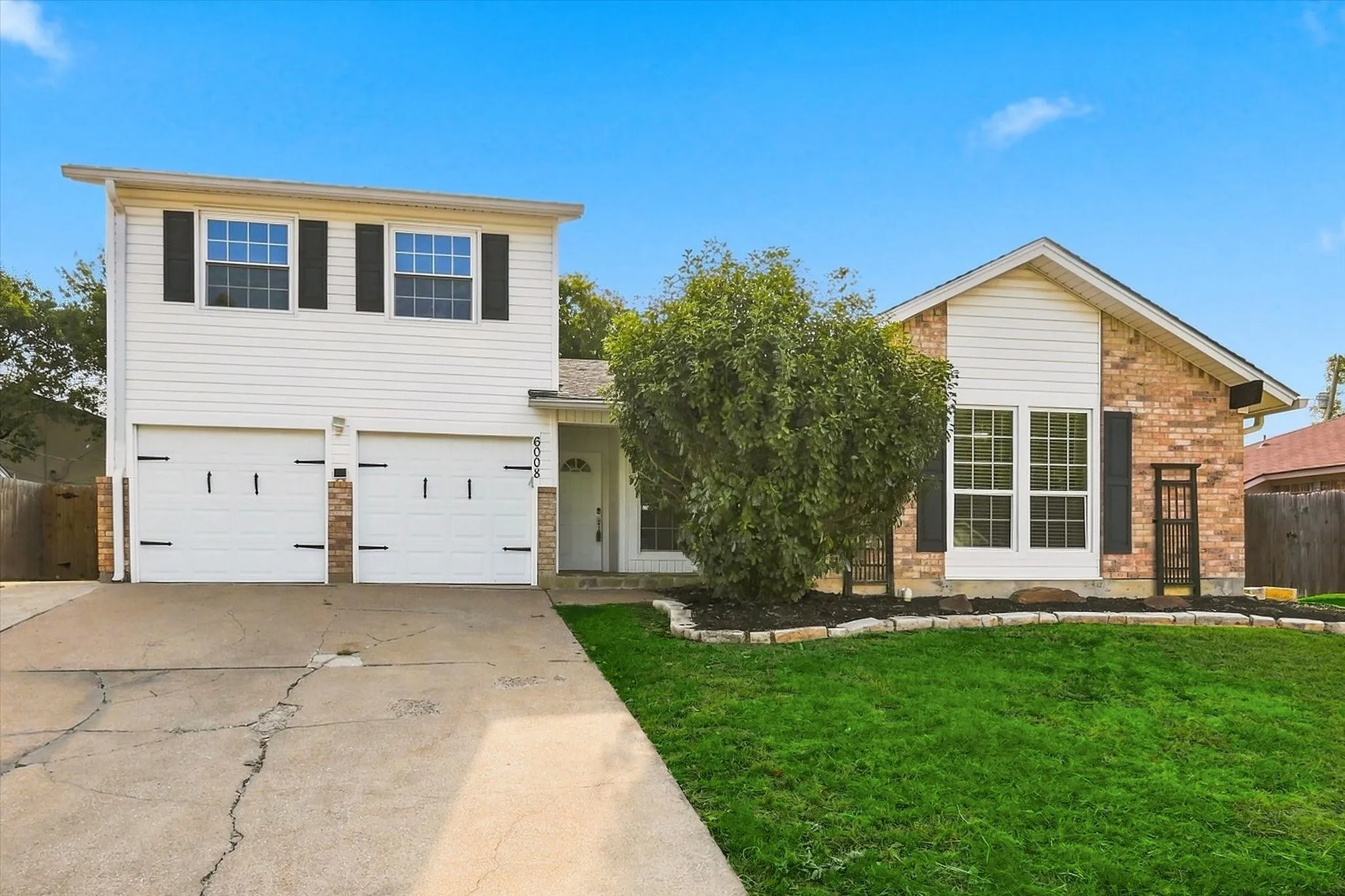 Single Family Residence For Sale in Tarrant County , 6008 Martha Drive, Watauga, Texas 76148, 3 Bedroom, 2 Bathroom, 2 Garage spaces, 1,578 Sqft, built in 1982, mls#21380633, Real Estate Agent in Watauga, Homes For Sale in Tarrant county, Homes For Sale in Watauga, Realtor in Watauga Texas, Real Estate Brokerage Independent Realty Texas, Luminita Cordes Realtor
