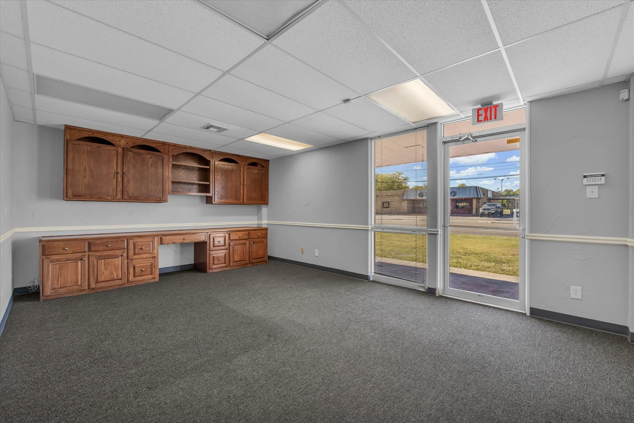 Retail For Rent in Mc Lennan County , 1311 N New Road, Waco, Texas 76710, 0, 0, Garage spaces, 0 Sqft, built in 1981, mls#21380876, Real Estate Agent in Waco, Homes For Rent in Mc Lennan county, Homes For Rent in Waco, Realtor in Waco Texas, Real Estate Brokerage Independent Realty Texas, Luminita Cordes Realtor