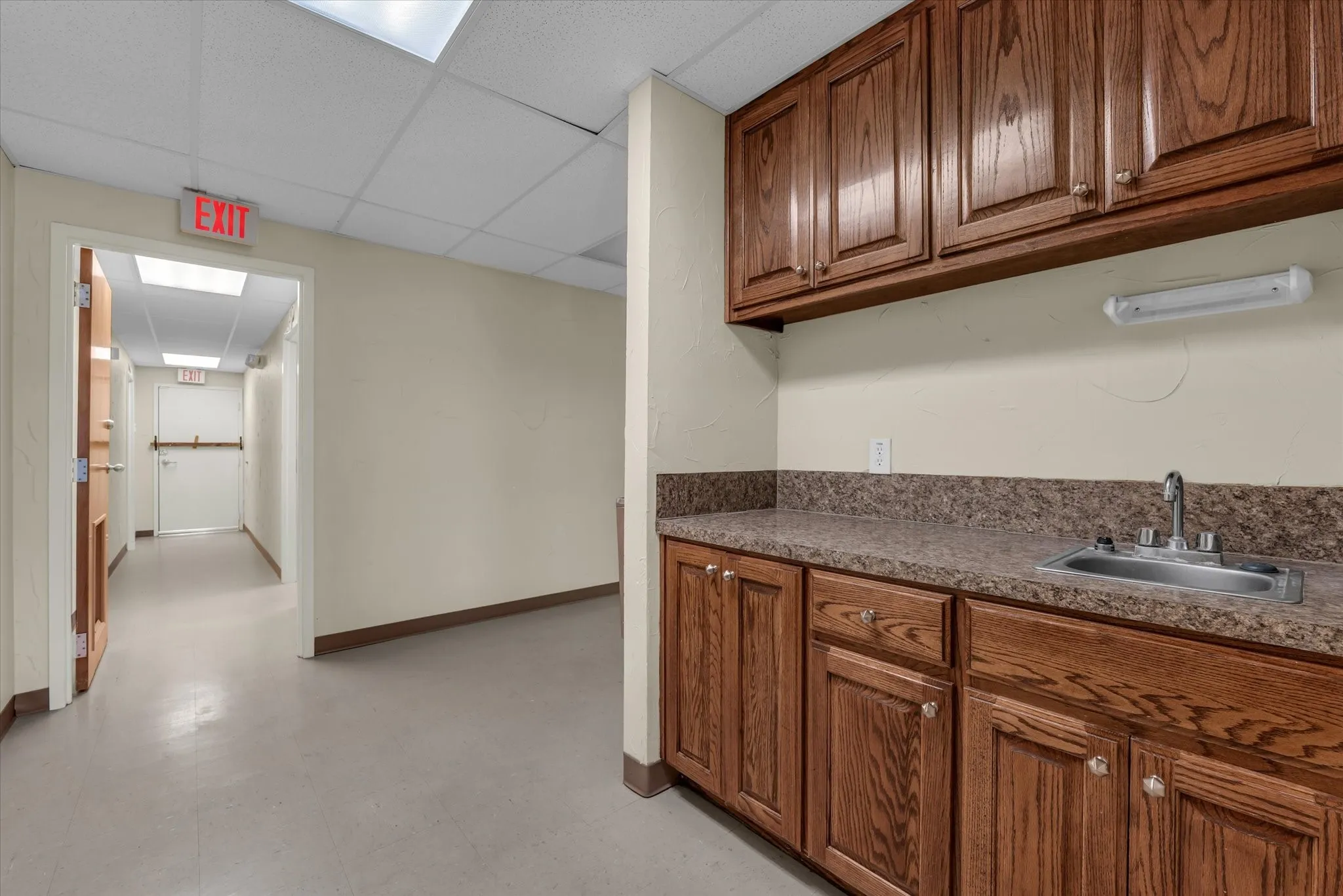 Retail For Rent in Mc Lennan County , 1311 N New Road, Waco, Texas 76710, 0, 0, Garage spaces, 0 Sqft, built in 1981, mls#21380876, Real Estate Agent in Waco, Homes For Rent in Mc Lennan county, Homes For Rent in Waco, Realtor in Waco Texas, Real Estate Brokerage Independent Realty Texas, Luminita Cordes Realtor