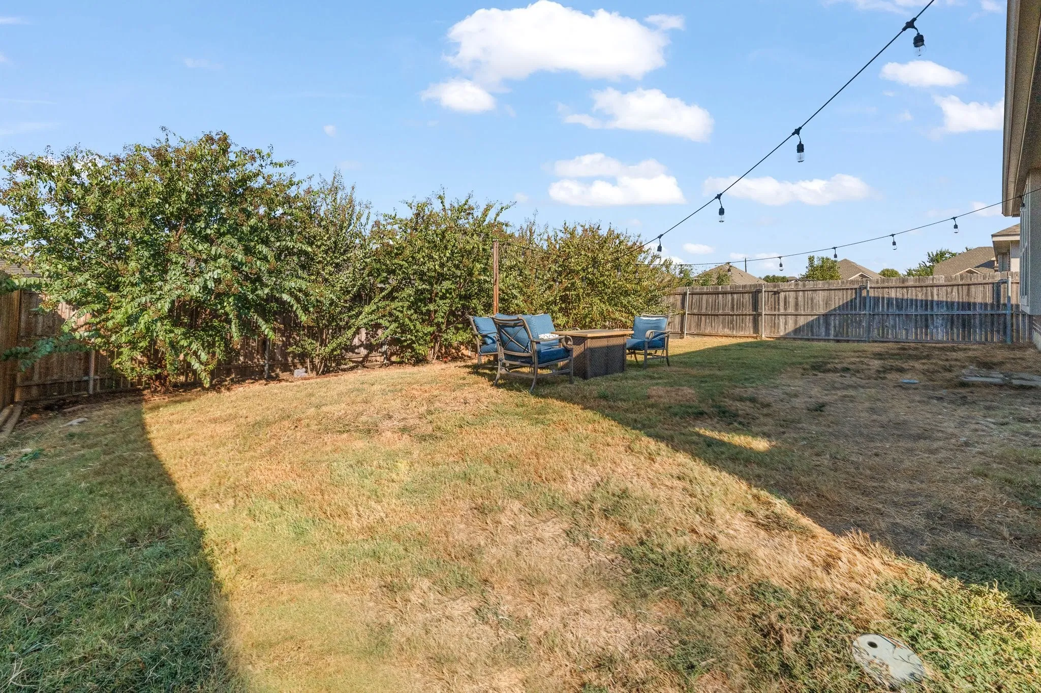 Single Family Residence For Sale in Johnson County , 119 Gateway Drive, Alvarado, Texas 76009, 4 Bedroom, 2 Bathroom, 2 Garage spaces, 1,670 Sqft, built in 2017, mls#21380768, Real Estate Agent in Alvarado, Homes For Sale in Johnson county, Homes For Sale in Alvarado, Realtor in Alvarado Texas, Real Estate Brokerage Independent Realty Texas, Luminita Cordes Realtor