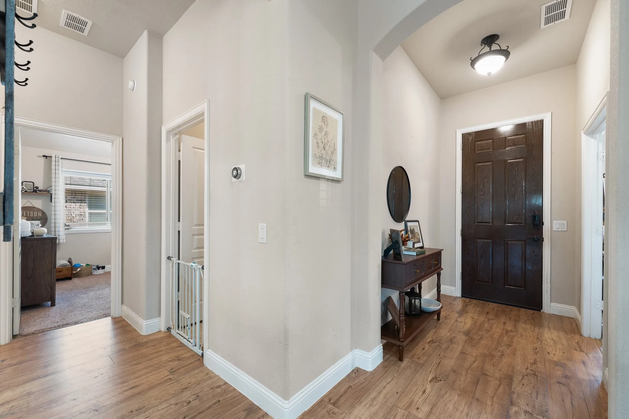 Single Family Residence For Sale in Johnson County , 119 Gateway Drive, Alvarado, Texas 76009, 4 Bedroom, 2 Bathroom, 2 Garage spaces, 1,670 Sqft, built in 2017, mls#21380768, Real Estate Agent in Alvarado, Homes For Sale in Johnson county, Homes For Sale in Alvarado, Realtor in Alvarado Texas, Real Estate Brokerage Independent Realty Texas, Luminita Cordes Realtor