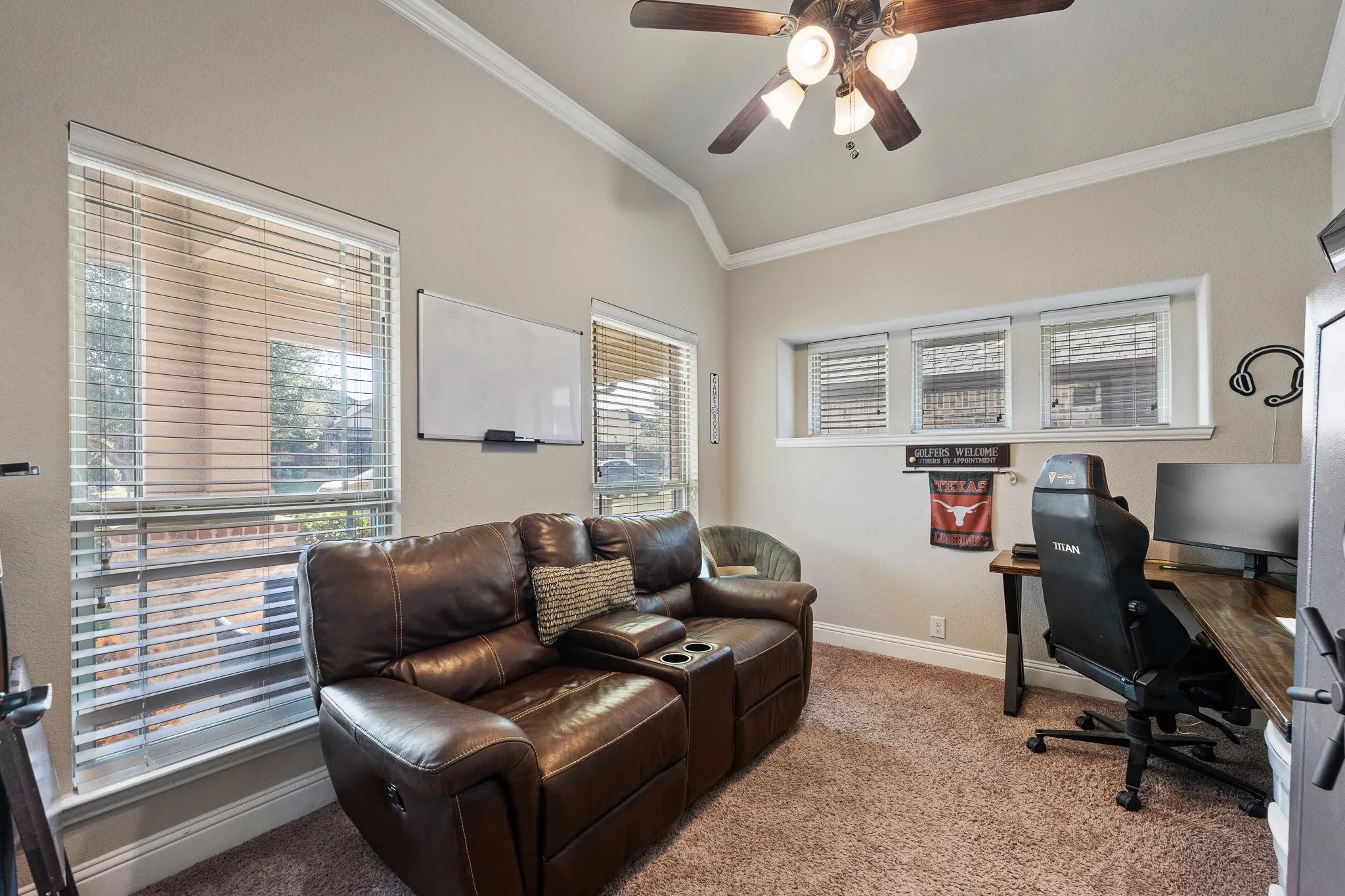 Single Family Residence For Sale in Johnson County , 119 Gateway Drive, Alvarado, Texas 76009, 4 Bedroom, 2 Bathroom, 2 Garage spaces, 1,670 Sqft, built in 2017, mls#21380768, Real Estate Agent in Alvarado, Homes For Sale in Johnson county, Homes For Sale in Alvarado, Realtor in Alvarado Texas, Real Estate Brokerage Independent Realty Texas, Luminita Cordes Realtor