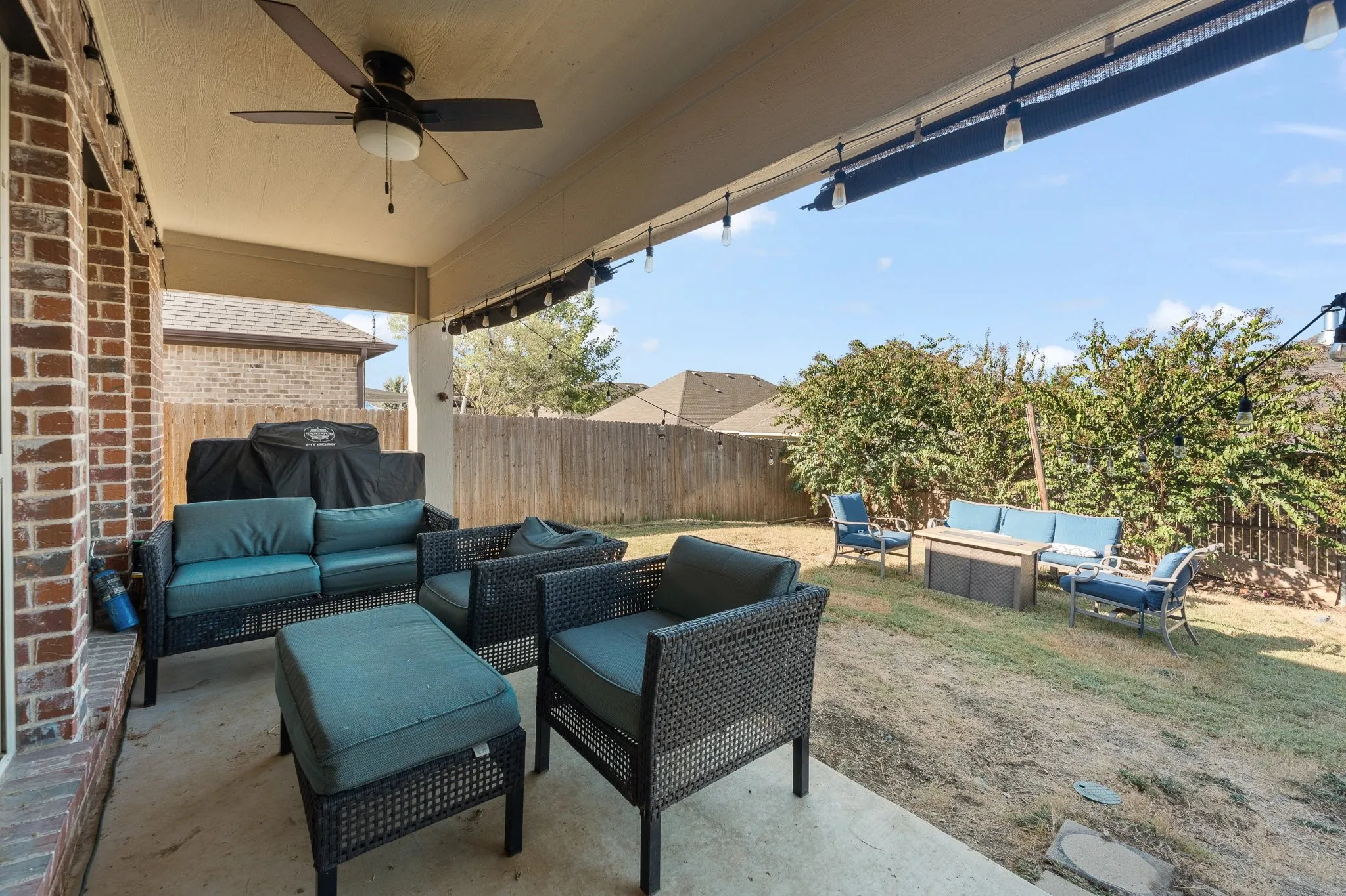 Single Family Residence For Sale in Johnson County , 119 Gateway Drive, Alvarado, Texas 76009, 4 Bedroom, 2 Bathroom, 2 Garage spaces, 1,670 Sqft, built in 2017, mls#21380768, Real Estate Agent in Alvarado, Homes For Sale in Johnson county, Homes For Sale in Alvarado, Realtor in Alvarado Texas, Real Estate Brokerage Independent Realty Texas, Luminita Cordes Realtor