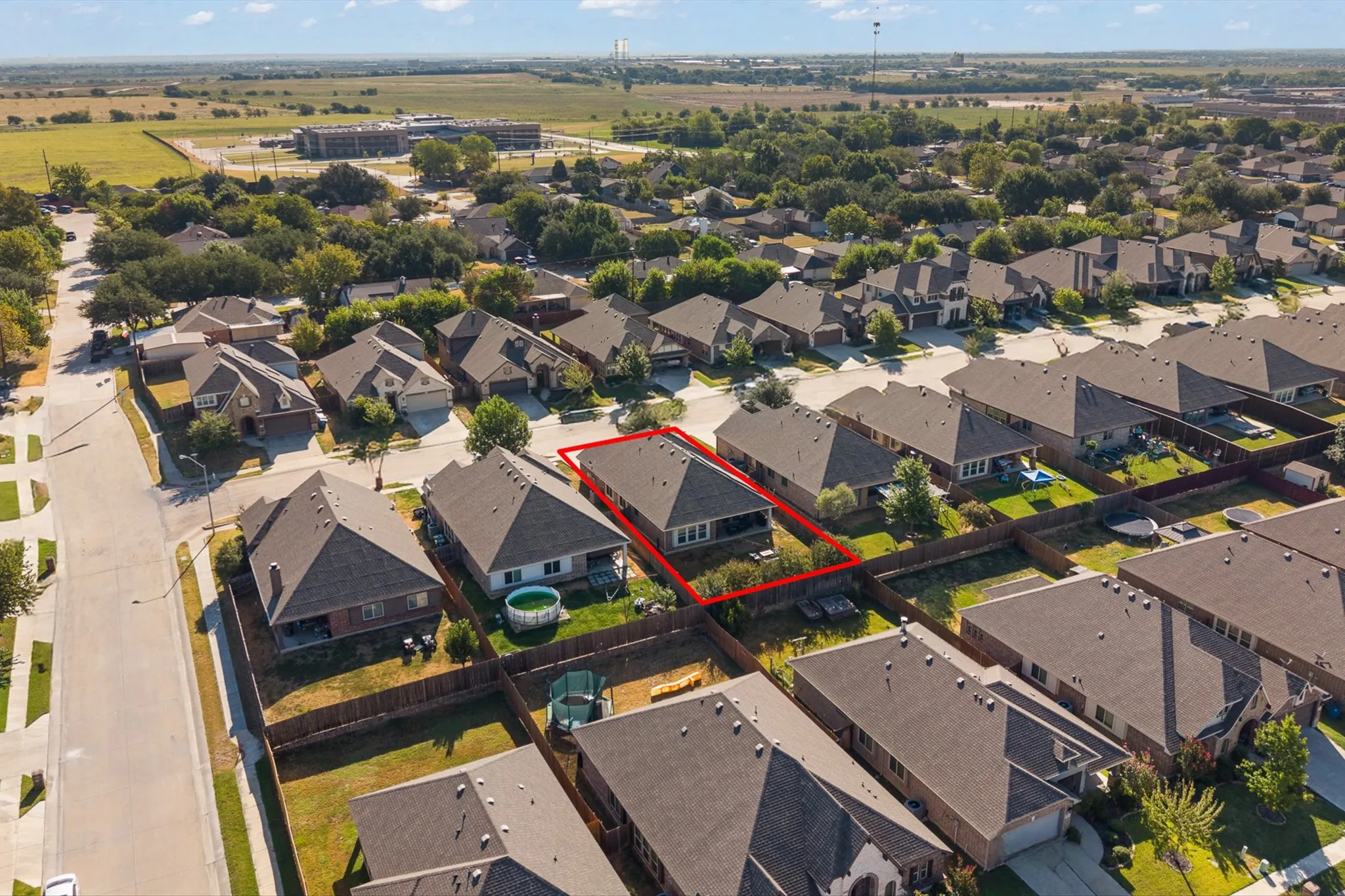 Single Family Residence For Sale in Johnson County , 119 Gateway Drive, Alvarado, Texas 76009, 4 Bedroom, 2 Bathroom, 2 Garage spaces, 1,670 Sqft, built in 2017, mls#21380768, Real Estate Agent in Alvarado, Homes For Sale in Johnson county, Homes For Sale in Alvarado, Realtor in Alvarado Texas, Real Estate Brokerage Independent Realty Texas, Luminita Cordes Realtor