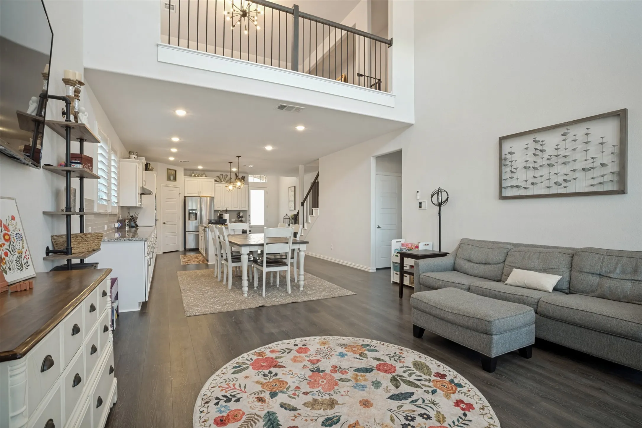 Single Family Residence For Sale in Denton County , 1238 Stagecoach Trail, Justin, Texas 76247, 5 Bedroom, 3 Bathroom, 2 Garage spaces, 2,779 Sqft, built in 2022, mls#21380846, Real Estate Agent in Justin, Homes For Sale in Denton county, Homes For Sale in Justin, Realtor in Justin Texas, Real Estate Brokerage Independent Realty Texas, Luminita Cordes Realtor