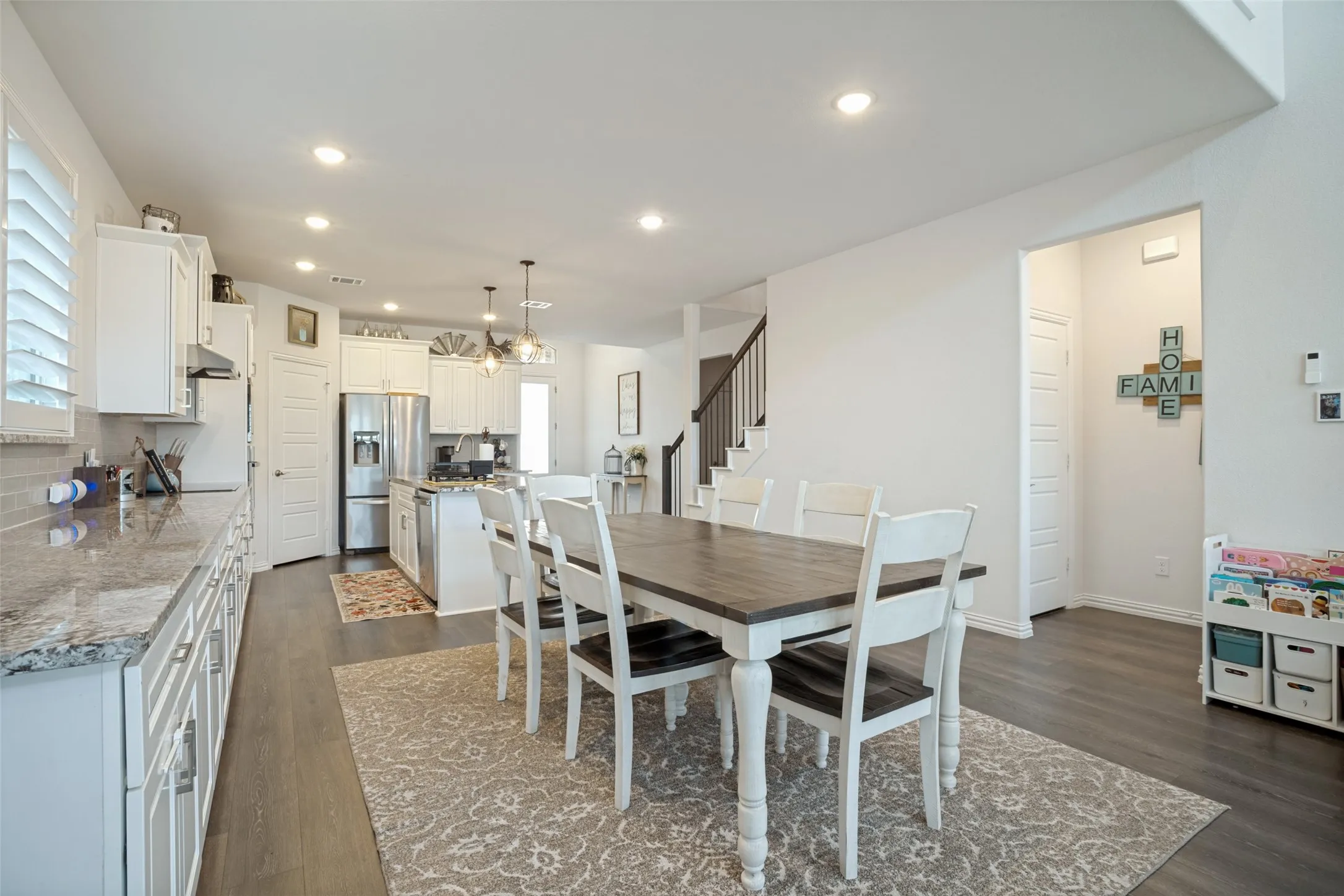 Single Family Residence For Sale in Denton County , 1238 Stagecoach Trail, Justin, Texas 76247, 5 Bedroom, 3 Bathroom, 2 Garage spaces, 2,779 Sqft, built in 2022, mls#21380846, Real Estate Agent in Justin, Homes For Sale in Denton county, Homes For Sale in Justin, Realtor in Justin Texas, Real Estate Brokerage Independent Realty Texas, Luminita Cordes Realtor