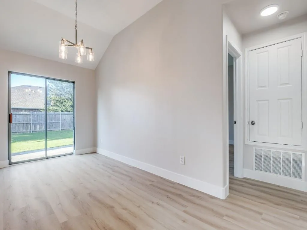 Single Family Residence For Sale in Denton County , 5551 Exeter Drive, Prosper, Texas 75078, 3 Bedroom, 2 Bathroom, 2 Garage spaces, 1,554 Sqft, built in 2008, mls#21369593, Real Estate Agent in Prosper, Homes For Sale in Denton county, Homes For Sale in Prosper, Realtor in Prosper Texas, Real Estate Brokerage Independent Realty Texas, Luminita Cordes Realtor