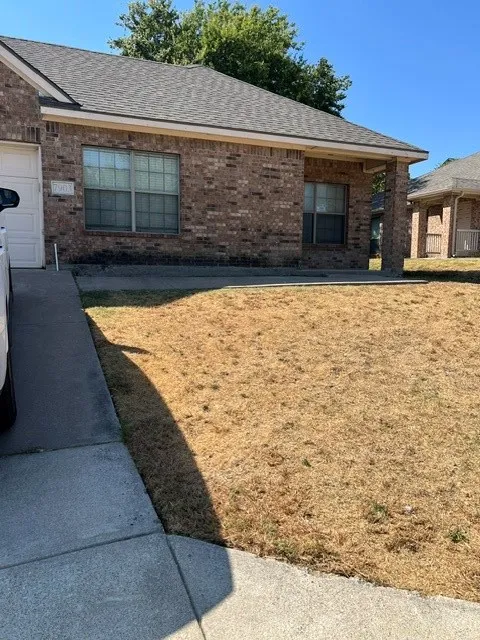 Duplex For Rent in Tarrant County , 7903 Marydean Avenue, Fort Worth, Texas 76116, 3 Bedroom, 2 Bathroom, 1 Garage spaces, 1,186 Sqft, built in 2006, mls#21380877, Real Estate Agent in Fort Worth, Homes For Rent in Tarrant county, Homes For Rent in Fort Worth, Realtor in Fort Worth Texas, Real Estate Brokerage Independent Realty Texas, Luminita Cordes Realtor