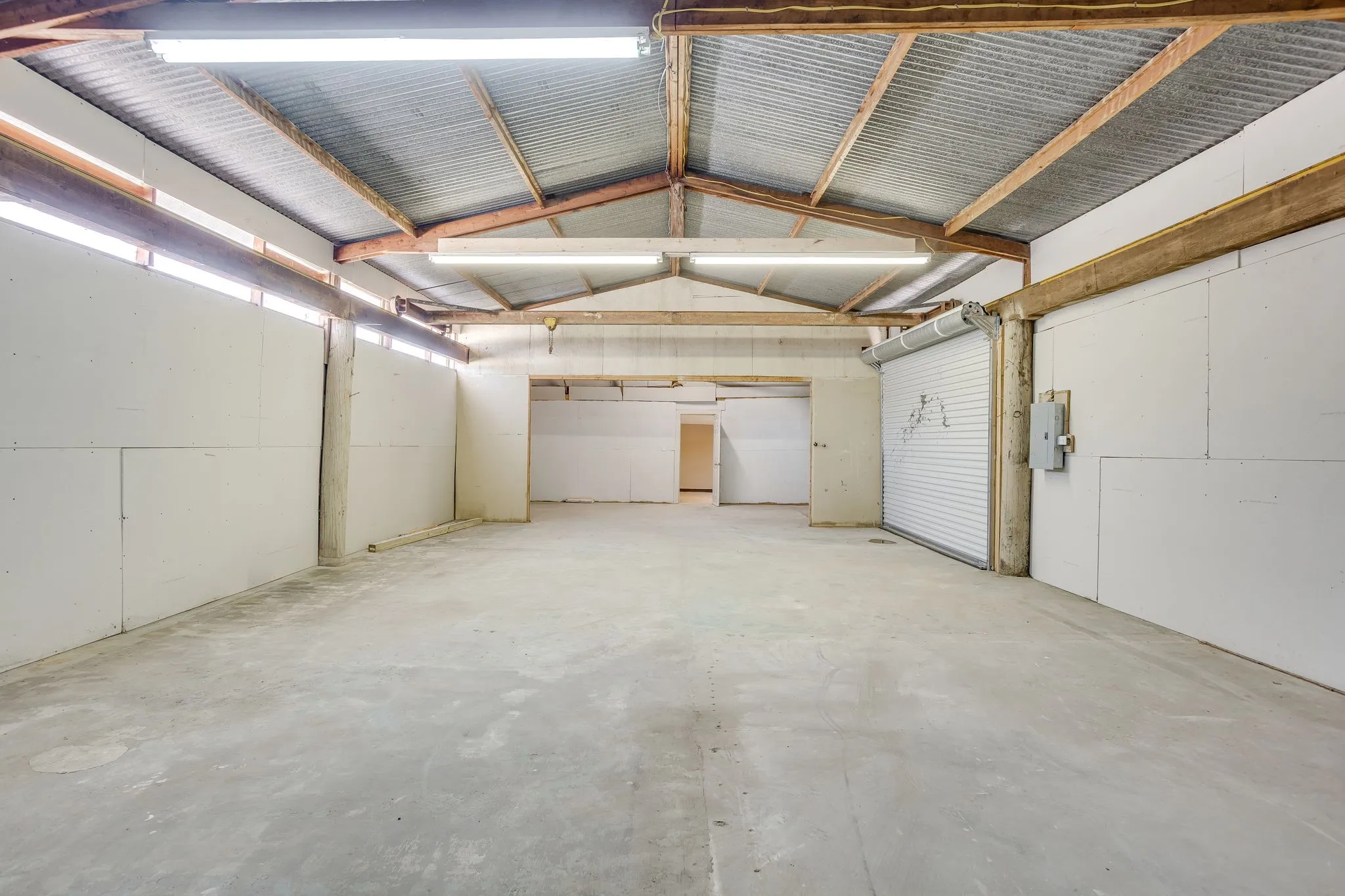 Business For Sale in Palo Pinto County , 3690 N Oak, Mineral Wells, Texas 76067, 0, 0, Garage spaces, 0 Sqft, built in 1958, mls#21380537, Real Estate Agent in Mineral Wells, Homes For Sale in Palo Pinto county, Homes For Sale in Mineral Wells, Realtor in Mineral Wells Texas, Real Estate Brokerage Independent Realty Texas, Luminita Cordes Realtor