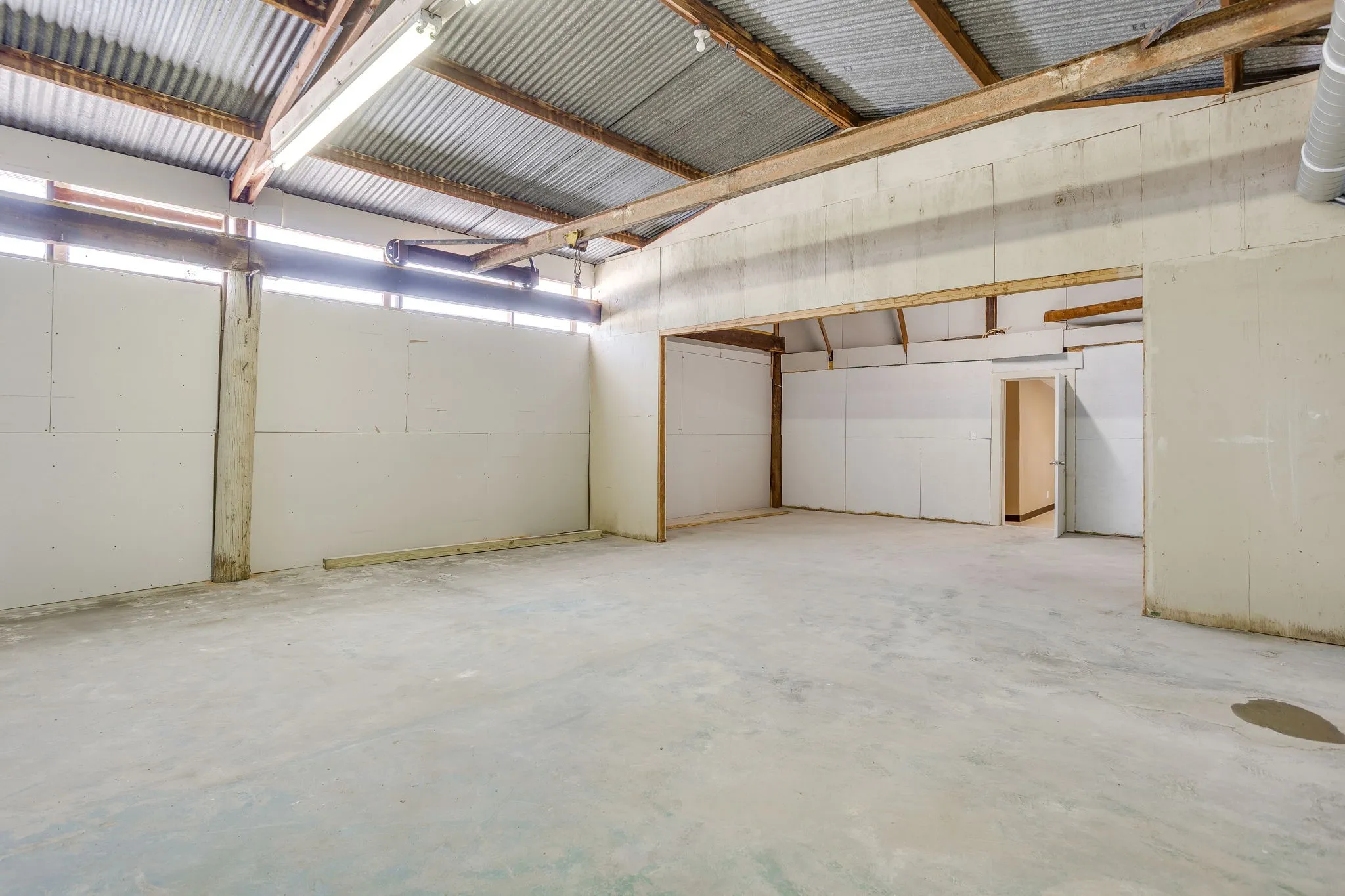 Business For Sale in Palo Pinto County , 3690 N Oak, Mineral Wells, Texas 76067, 0, 0, Garage spaces, 0 Sqft, built in 1958, mls#21380537, Real Estate Agent in Mineral Wells, Homes For Sale in Palo Pinto county, Homes For Sale in Mineral Wells, Realtor in Mineral Wells Texas, Real Estate Brokerage Independent Realty Texas, Luminita Cordes Realtor