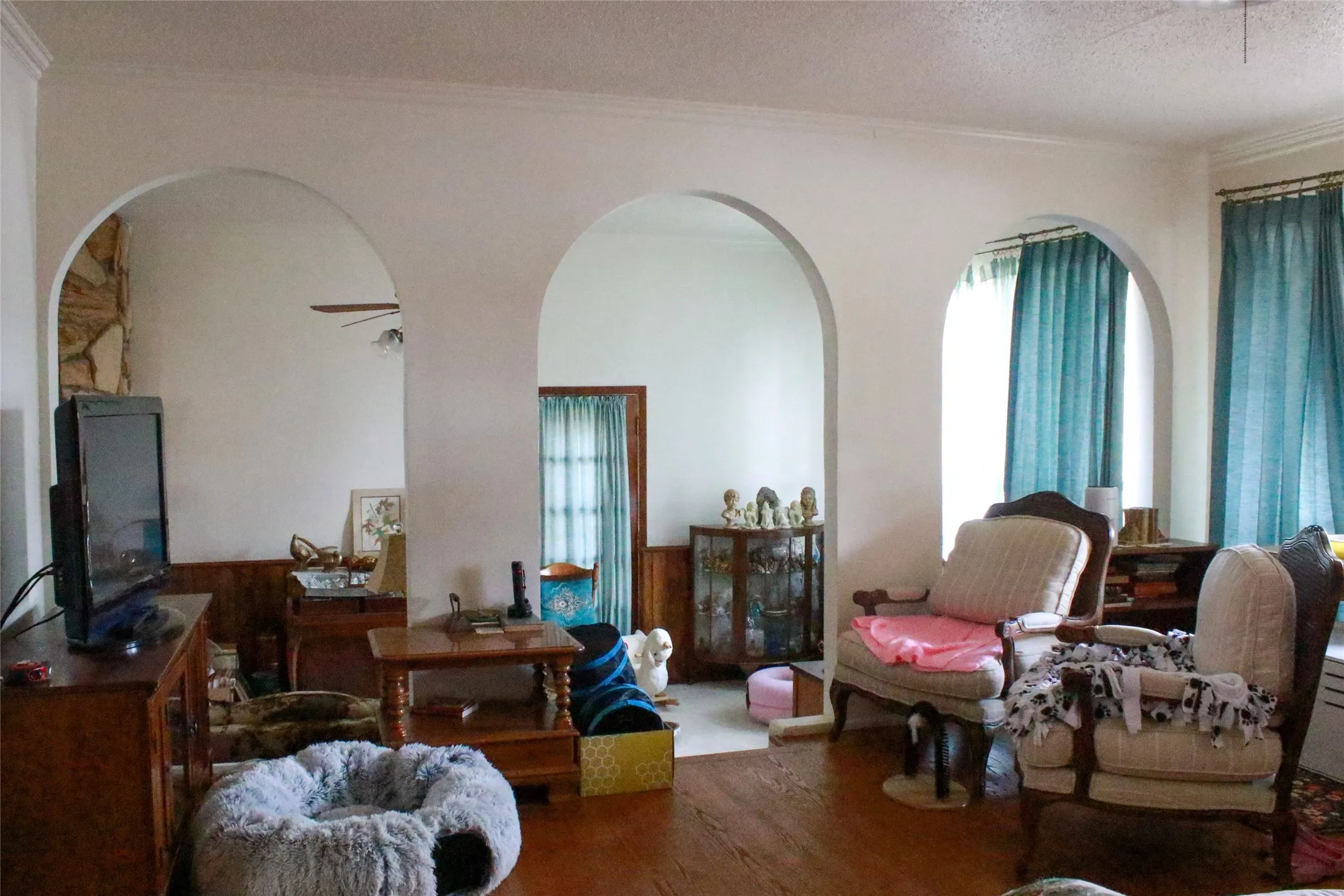 Single Family Residence For Sale in Hunt County , 1417 williamsburg Road, Greenville, Texas 75401, 3 Bedroom, 2 Bathroom, Garage spaces, 1,360 Sqft, built in 1960, mls#21371104, Real Estate Agent in Greenville, Homes For Sale in Hunt county, Homes For Sale in Greenville, Realtor in Greenville Texas, Real Estate Brokerage Independent Realty Texas, Luminita Cordes Realtor