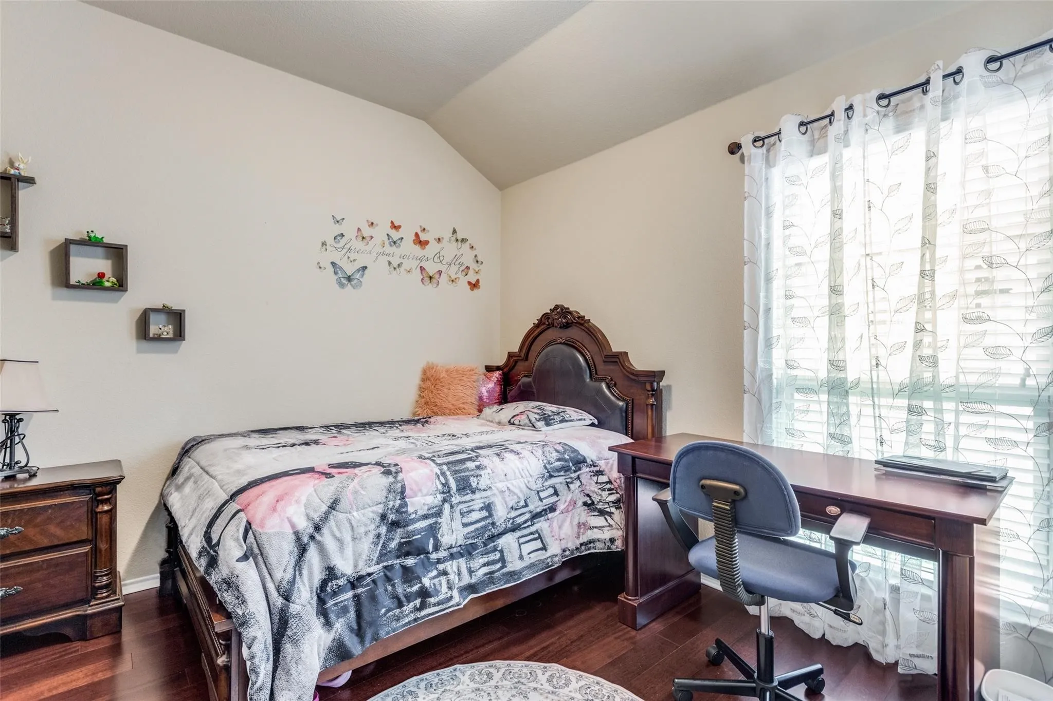 Single Family Residence For Rent in Denton County , 8716 Cowboy, Aubrey, Texas 76227, 4 Bedroom, 2 Bathroom, 2 Garage spaces, 1,621 Sqft, built in 2015, mls#21380881, Real Estate Agent in Aubrey, Homes For Rent in Denton county, Homes For Rent in Aubrey, Realtor in Aubrey Texas, Real Estate Brokerage Independent Realty Texas, Luminita Cordes Realtor