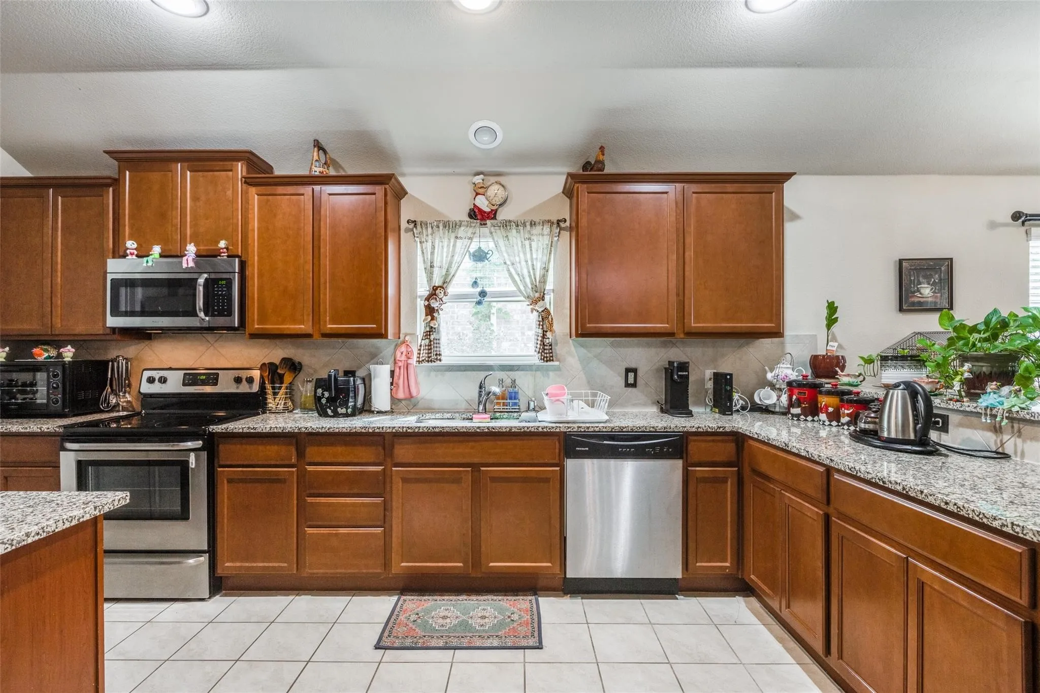 Single Family Residence For Rent in Denton County , 8716 Cowboy, Aubrey, Texas 76227, 4 Bedroom, 2 Bathroom, 2 Garage spaces, 1,621 Sqft, built in 2015, mls#21380881, Real Estate Agent in Aubrey, Homes For Rent in Denton county, Homes For Rent in Aubrey, Realtor in Aubrey Texas, Real Estate Brokerage Independent Realty Texas, Luminita Cordes Realtor