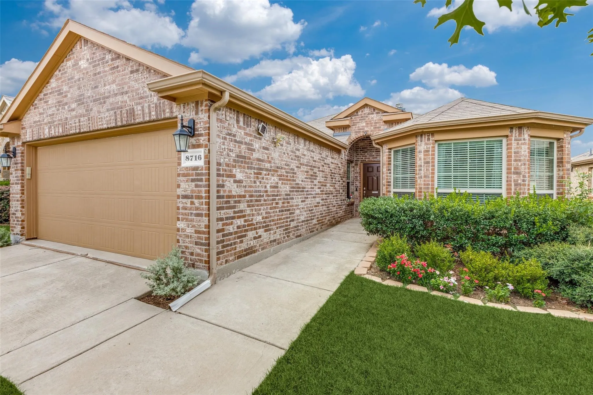 Single Family Residence For Rent in Denton County , 8716 Cowboy, Aubrey, Texas 76227, 4 Bedroom, 2 Bathroom, 2 Garage spaces, 1,621 Sqft, built in 2015, mls#21380881, Real Estate Agent in Aubrey, Homes For Rent in Denton county, Homes For Rent in Aubrey, Realtor in Aubrey Texas, Real Estate Brokerage Independent Realty Texas, Luminita Cordes Realtor