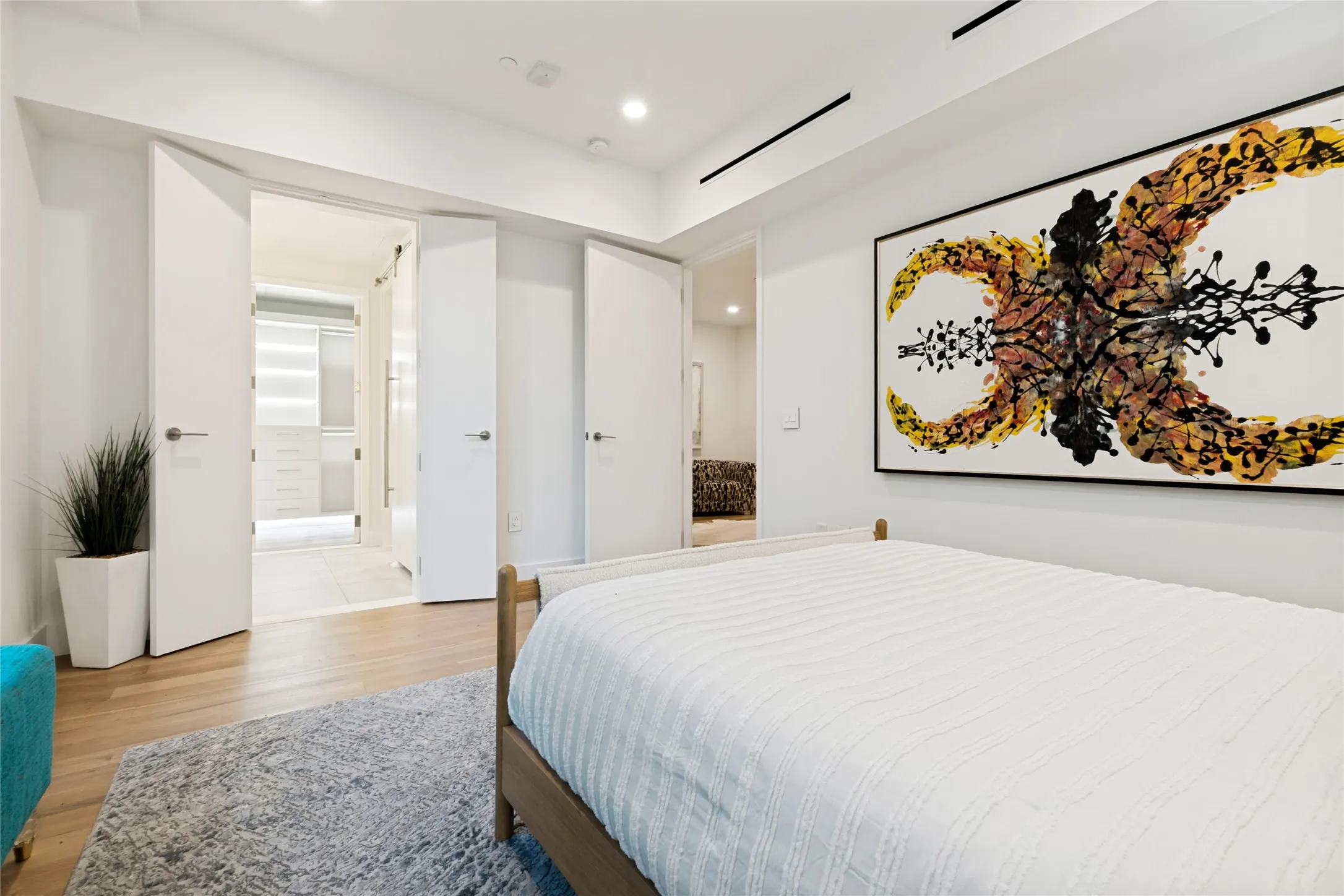 Condominium For Sale in Dallas County , 2025 Woodall Rodgers Freeway 23, Dallas, Texas 75201, 2 Bedroom, 3 Bathroom, 3 Garage spaces, 2,395 Sqft, built in 2014, mls#21380584, Real Estate Agent in Dallas, Homes For Sale in Dallas county, Homes For Sale in Dallas, Realtor in Dallas Texas, Real Estate Brokerage Independent Realty Texas, Luminita Cordes Realtor