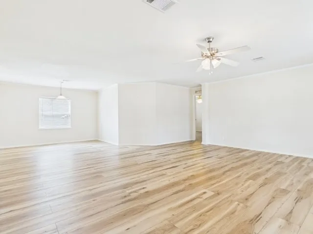 Mobile Home For Sale in Henderson County , 21104 Easy Street, Chandler, Texas 75758, 4 Bedroom, 2 Bathroom, Garage spaces, 2,280 Sqft, built in 2007, mls#21380728, Real Estate Agent in Chandler, Homes For Sale in Henderson county, Homes For Sale in Chandler, Realtor in Chandler Texas, Real Estate Brokerage Independent Realty Texas, Luminita Cordes Realtor