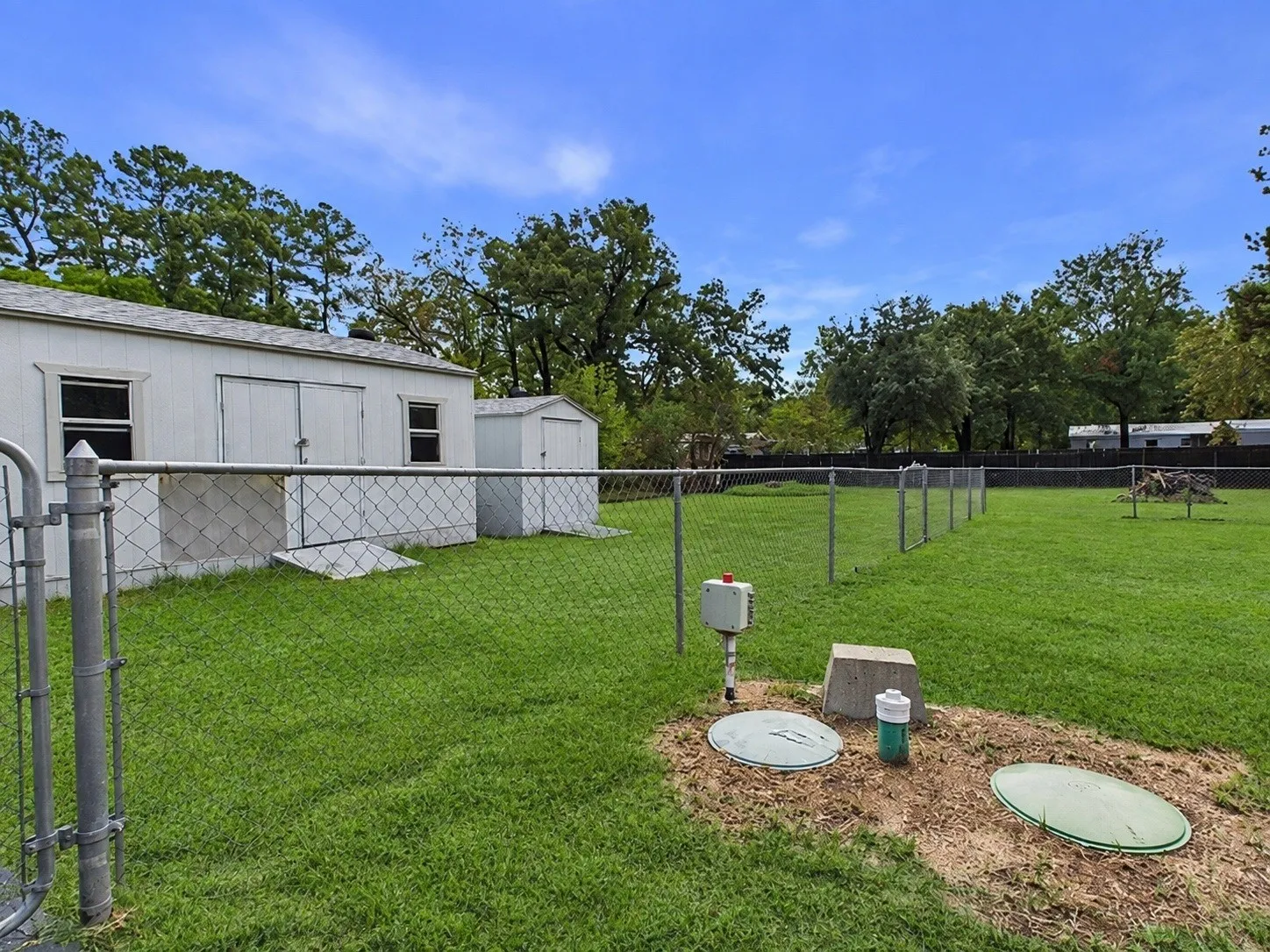 Mobile Home For Sale in Henderson County , 21104 Easy Street, Chandler, Texas 75758, 4 Bedroom, 2 Bathroom, Garage spaces, 2,280 Sqft, built in 2007, mls#21380728, Real Estate Agent in Chandler, Homes For Sale in Henderson county, Homes For Sale in Chandler, Realtor in Chandler Texas, Real Estate Brokerage Independent Realty Texas, Luminita Cordes Realtor