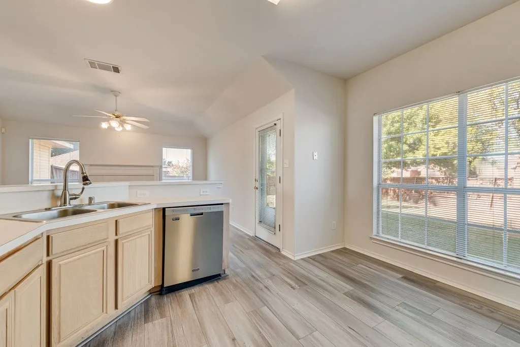 Single Family Residence For Sale in Dallas County , 2848 Saint Croix Avenue, Lancaster, Texas 75146, 3 Bedroom, 2 Bathroom, 2 Garage spaces, 1,490 Sqft, built in 1997, mls#21380932, Real Estate Agent in Lancaster, Homes For Sale in Dallas county, Homes For Sale in Lancaster, Realtor in Lancaster Texas, Real Estate Brokerage Independent Realty Texas, Luminita Cordes Realtor