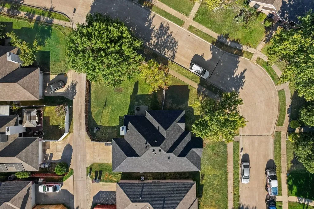 Single Family Residence For Sale in Dallas County , 2848 Saint Croix Avenue, Lancaster, Texas 75146, 3 Bedroom, 2 Bathroom, 2 Garage spaces, 1,490 Sqft, built in 1997, mls#21380932, Real Estate Agent in Lancaster, Homes For Sale in Dallas county, Homes For Sale in Lancaster, Realtor in Lancaster Texas, Real Estate Brokerage Independent Realty Texas, Luminita Cordes Realtor