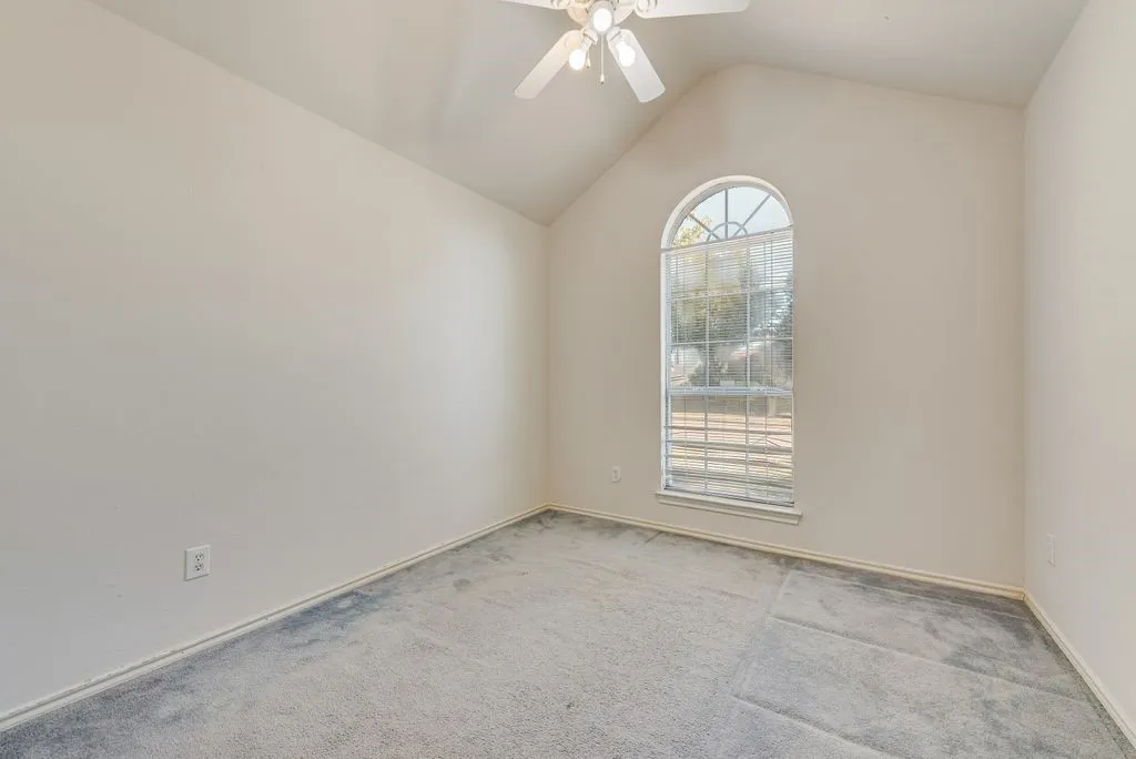 Single Family Residence For Sale in Dallas County , 2848 Saint Croix Avenue, Lancaster, Texas 75146, 3 Bedroom, 2 Bathroom, 2 Garage spaces, 1,490 Sqft, built in 1997, mls#21380932, Real Estate Agent in Lancaster, Homes For Sale in Dallas county, Homes For Sale in Lancaster, Realtor in Lancaster Texas, Real Estate Brokerage Independent Realty Texas, Luminita Cordes Realtor