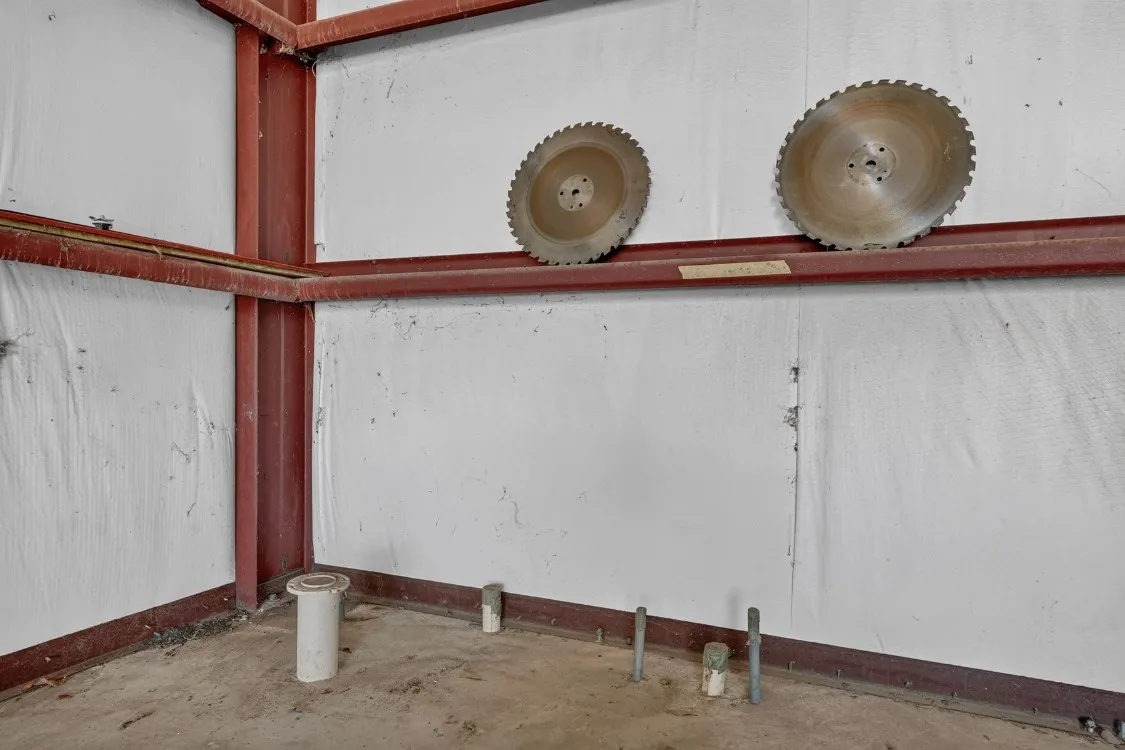 Industrial For Sale in Wood County , 0 HWY 80 W, Mineola, Texas 75773, 0, 0, Garage spaces, 0 Sqft, built in 2012, mls#21380824, Real Estate Agent in Mineola, Homes For Sale in Wood county, Homes For Sale in Mineola, Realtor in Mineola Texas, Real Estate Brokerage Independent Realty Texas, Luminita Cordes Realtor