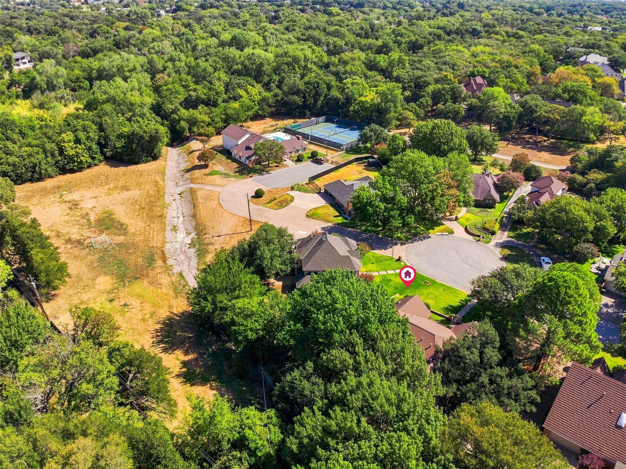 Single Family Residence For Sale in Tarrant County , 4016 Windermere Drive, Colleyville, Texas 76034, 4 Bedroom, 3 Bathroom, 2 Garage spaces, 3,520 Sqft, built in 1983, mls#21380618, Real Estate Agent in Colleyville, Homes For Sale in Tarrant county, Homes For Sale in Colleyville, Realtor in Colleyville Texas, Real Estate Brokerage Independent Realty Texas, Luminita Cordes Realtor
