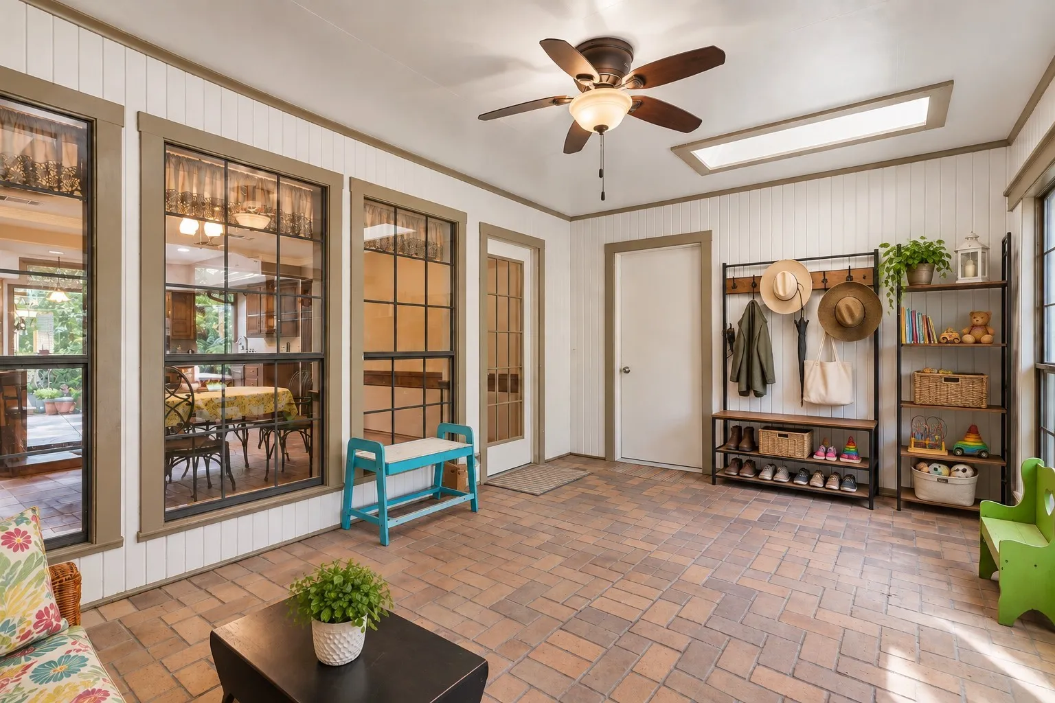 Single Family Residence For Sale in Tarrant County , 4016 Windermere Drive, Colleyville, Texas 76034, 4 Bedroom, 3 Bathroom, 2 Garage spaces, 3,520 Sqft, built in 1983, mls#21380618, Real Estate Agent in Colleyville, Homes For Sale in Tarrant county, Homes For Sale in Colleyville, Realtor in Colleyville Texas, Real Estate Brokerage Independent Realty Texas, Luminita Cordes Realtor