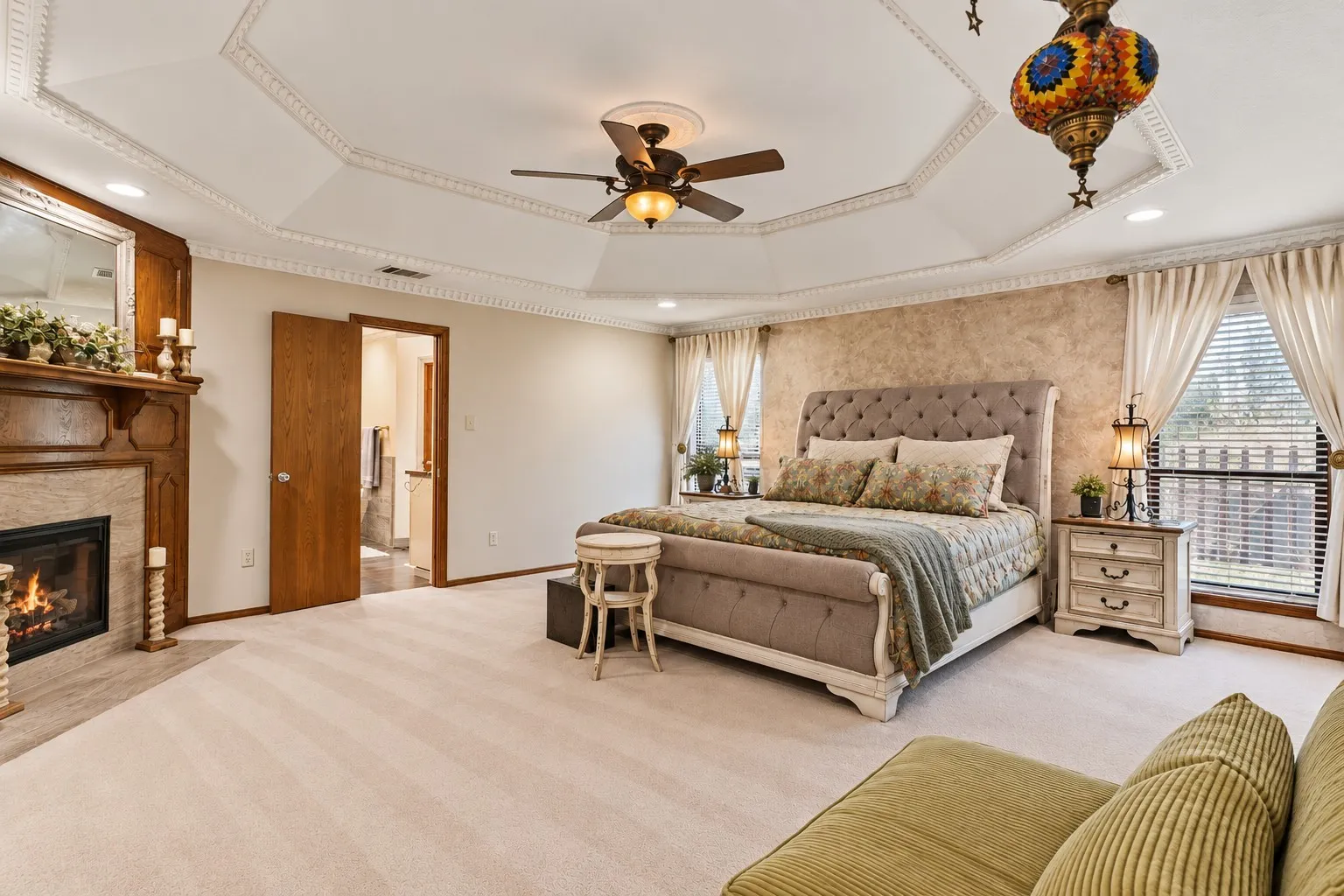 Single Family Residence For Sale in Tarrant County , 4016 Windermere Drive, Colleyville, Texas 76034, 4 Bedroom, 3 Bathroom, 2 Garage spaces, 3,520 Sqft, built in 1983, mls#21380618, Real Estate Agent in Colleyville, Homes For Sale in Tarrant county, Homes For Sale in Colleyville, Realtor in Colleyville Texas, Real Estate Brokerage Independent Realty Texas, Luminita Cordes Realtor