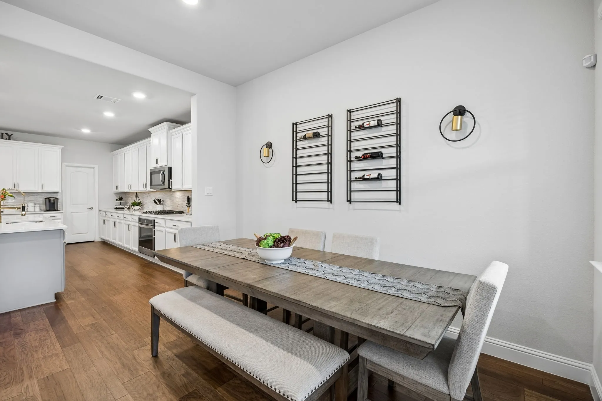 Single Family Residence For Sale in Denton County , 5100 Unity Drive, Denton, Texas 76207, 3 Bedroom, 3 Bathroom, 2 Garage spaces, 2,606 Sqft, built in 2022, mls#21380943, Real Estate Agent in Denton, Homes For Sale in Denton county, Homes For Sale in Denton, Realtor in Denton Texas, Real Estate Brokerage Independent Realty Texas, Luminita Cordes Realtor