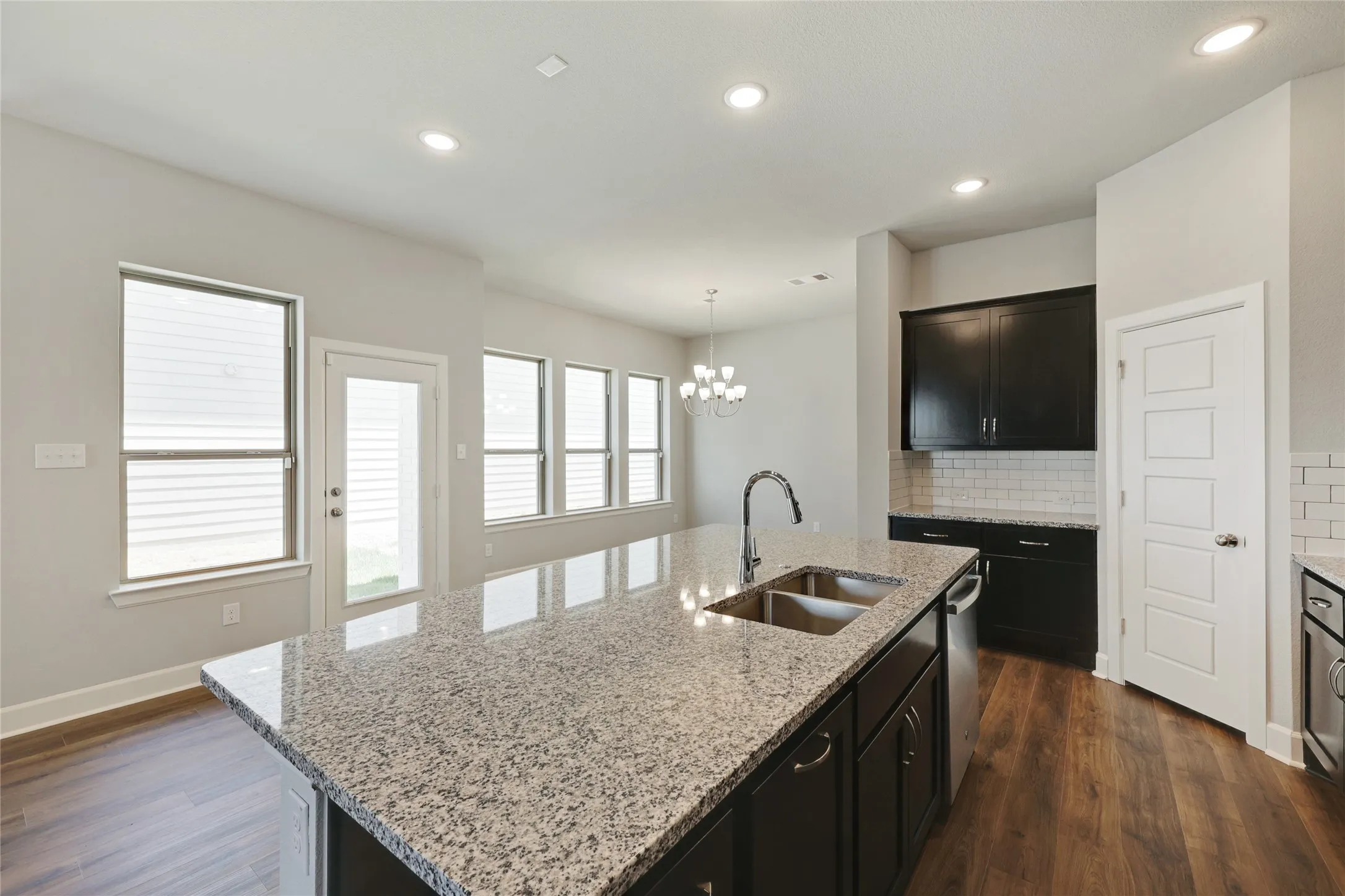 Single Family Residence For Rent in Parker County , 14421 Walsh Avenue, Fort Worth, Texas 76008, 3 Bedroom, 3 Bathroom, 2 Garage spaces, 1,938 Sqft, built in 2021, mls#21379184, Real Estate Agent in Fort Worth, Homes For Rent in Parker county, Homes For Rent in Fort Worth, Realtor in Fort Worth Texas, Real Estate Brokerage Independent Realty Texas, Luminita Cordes Realtor