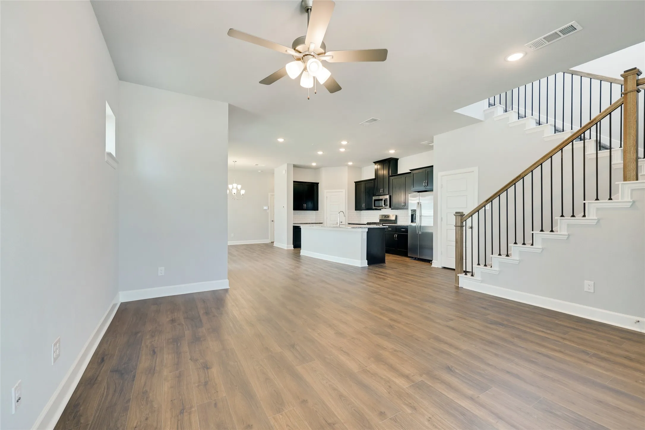 Single Family Residence For Rent in Parker County , 14421 Walsh Avenue, Fort Worth, Texas 76008, 3 Bedroom, 3 Bathroom, 2 Garage spaces, 1,938 Sqft, built in 2021, mls#21379184, Real Estate Agent in Fort Worth, Homes For Rent in Parker county, Homes For Rent in Fort Worth, Realtor in Fort Worth Texas, Real Estate Brokerage Independent Realty Texas, Luminita Cordes Realtor