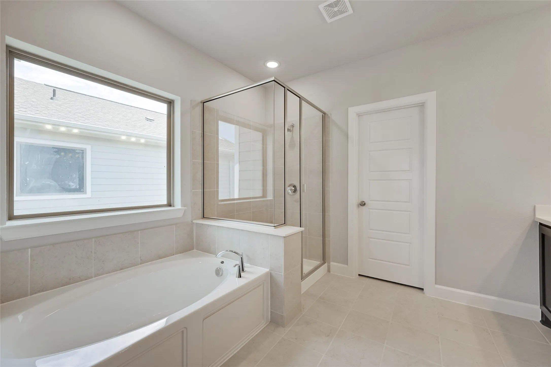 Single Family Residence For Rent in Parker County , 14421 Walsh Avenue, Fort Worth, Texas 76008, 3 Bedroom, 3 Bathroom, 2 Garage spaces, 1,938 Sqft, built in 2021, mls#21379184, Real Estate Agent in Fort Worth, Homes For Rent in Parker county, Homes For Rent in Fort Worth, Realtor in Fort Worth Texas, Real Estate Brokerage Independent Realty Texas, Luminita Cordes Realtor