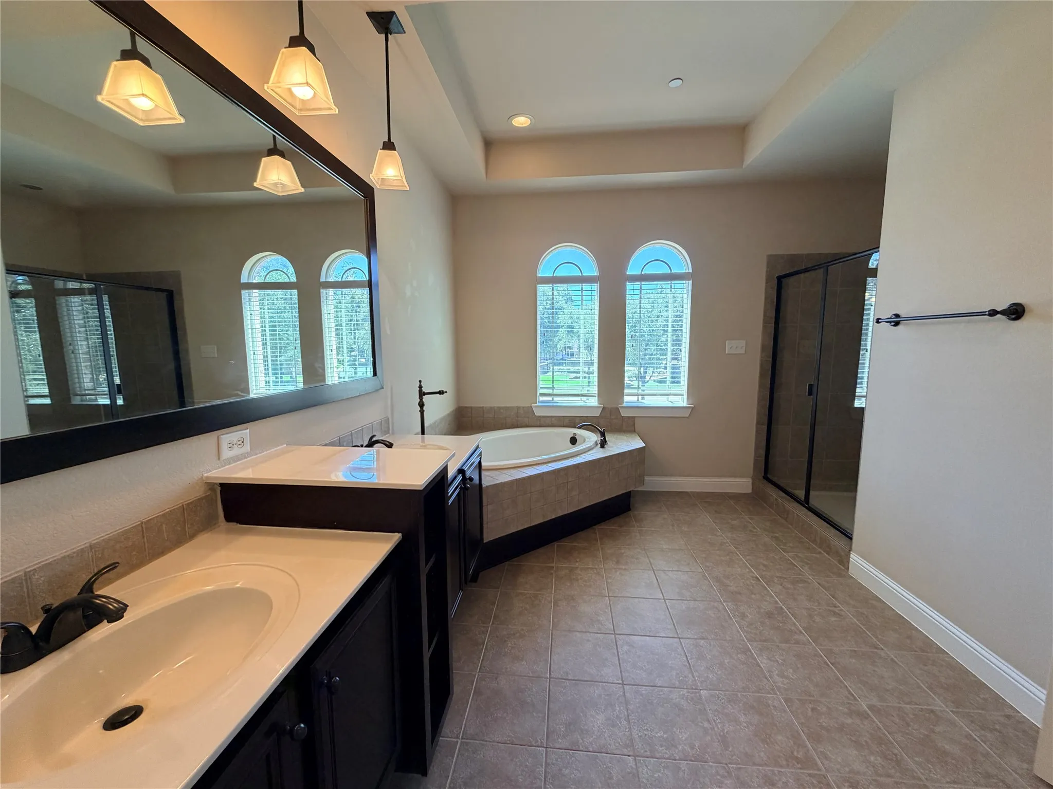 Townhouse For Rent in Tarrant County , 950 Brook Forest Lane, Euless, Texas 76039, 2 Bedroom, 3 Bathroom, 2 Garage spaces, 1,894 Sqft, built in 2009, mls#21380952, Real Estate Agent in Euless, Homes For Rent in Tarrant county, Homes For Rent in Euless, Realtor in Euless Texas, Real Estate Brokerage Independent Realty Texas, Luminita Cordes Realtor