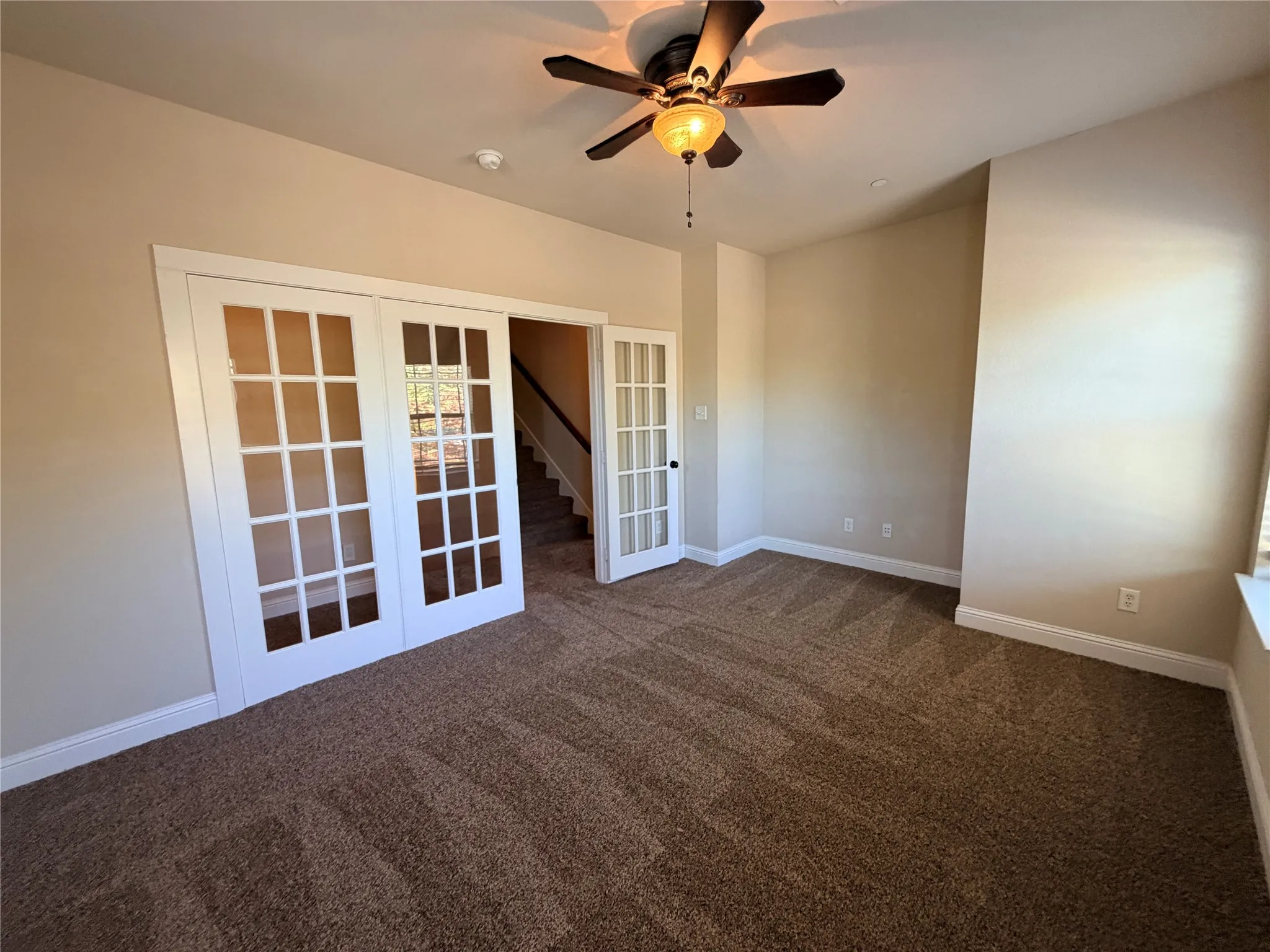 Townhouse For Rent in Tarrant County , 950 Brook Forest Lane, Euless, Texas 76039, 2 Bedroom, 3 Bathroom, 2 Garage spaces, 1,894 Sqft, built in 2009, mls#21380952, Real Estate Agent in Euless, Homes For Rent in Tarrant county, Homes For Rent in Euless, Realtor in Euless Texas, Real Estate Brokerage Independent Realty Texas, Luminita Cordes Realtor