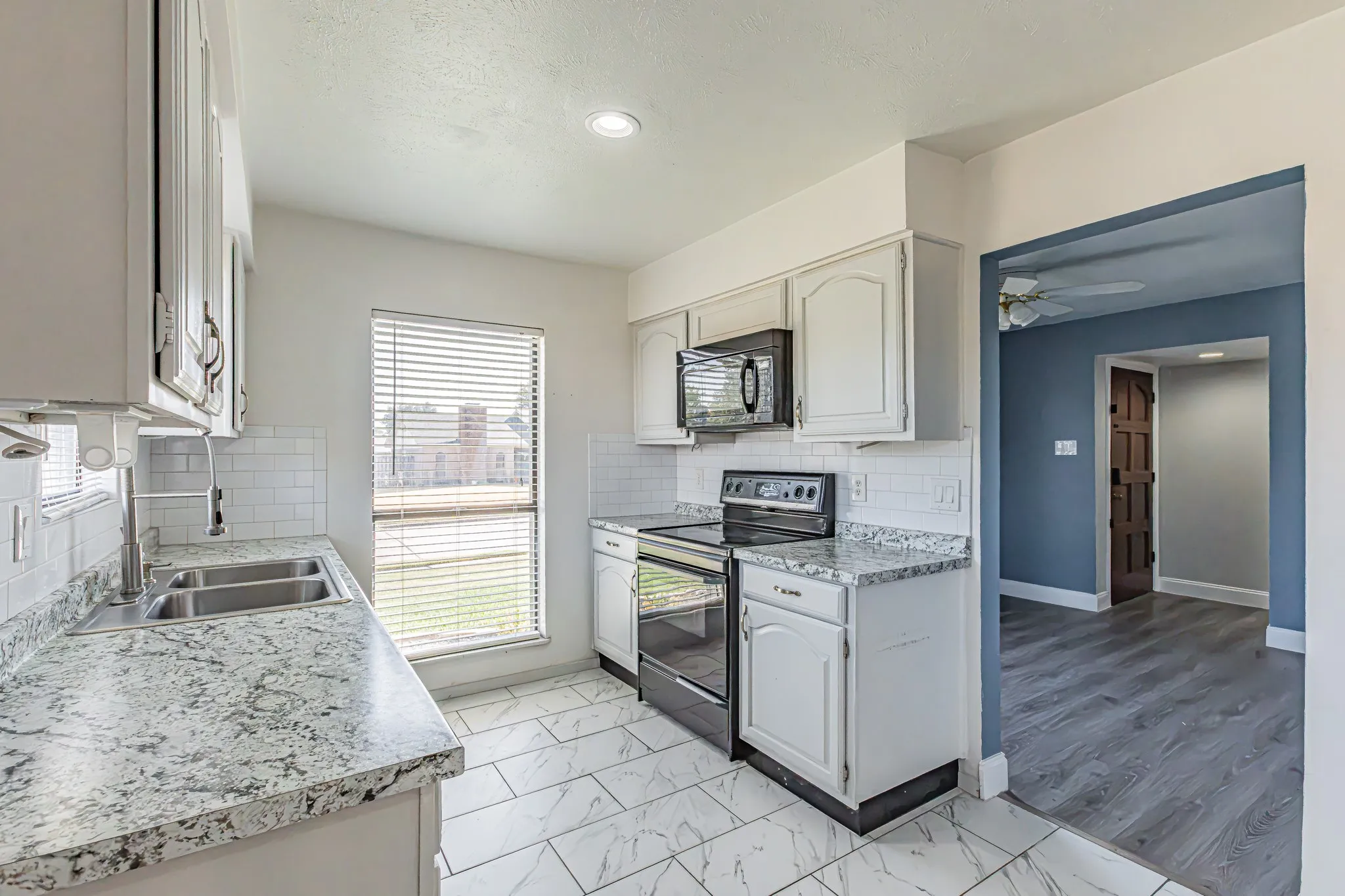 Single Family Residence For Sale in Dallas County , 2901 Gayle Drive, Garland, Texas 75044, 3 Bedroom, 2 Bathroom, 2 Garage spaces, 1,666 Sqft, built in 1979, mls#21380912, Real Estate Agent in Garland, Homes For Sale in Dallas county, Homes For Sale in Garland, Realtor in Garland Texas, Real Estate Brokerage Independent Realty Texas, Luminita Cordes Realtor