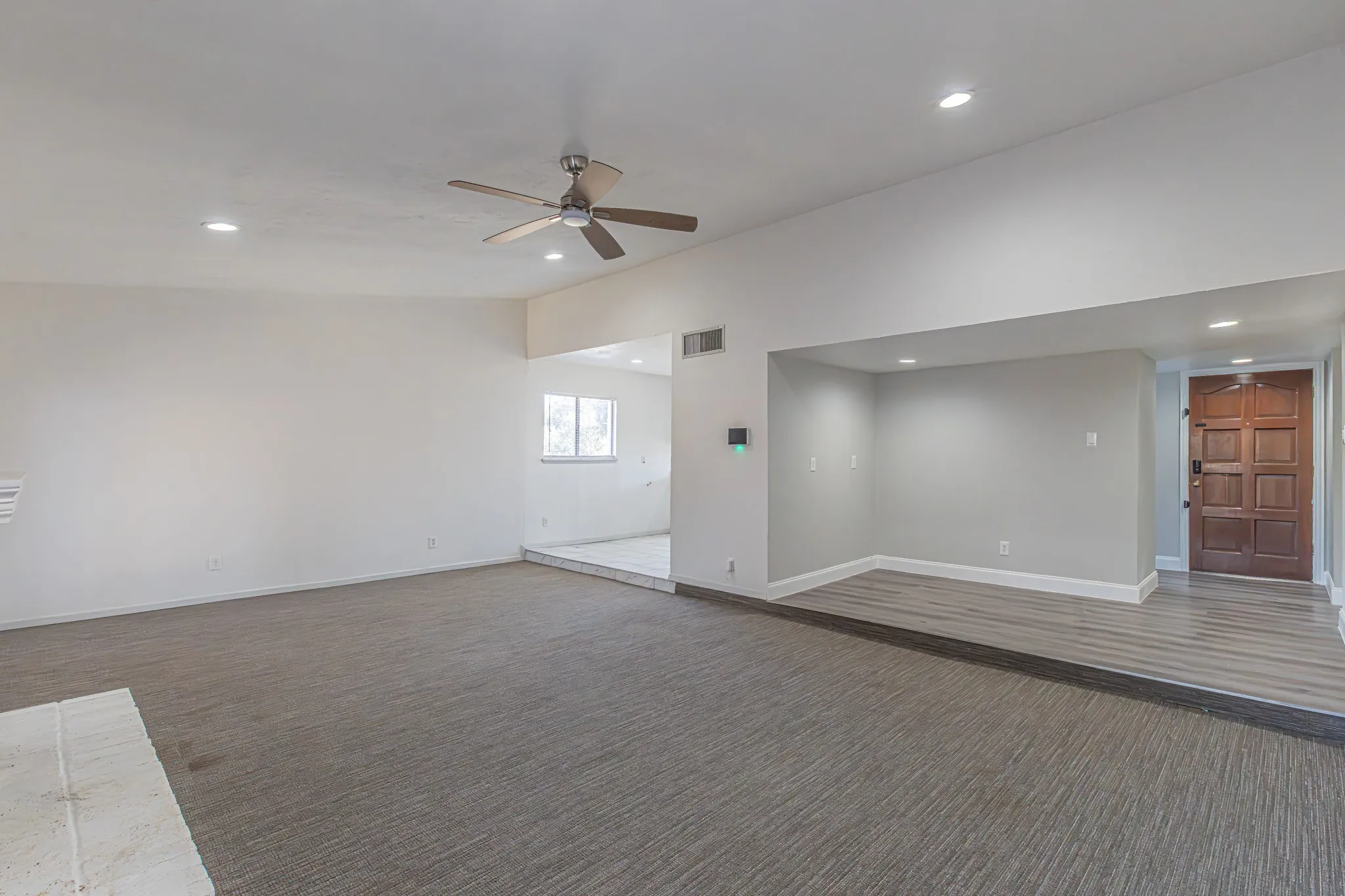 Single Family Residence For Sale in Dallas County , 2901 Gayle Drive, Garland, Texas 75044, 3 Bedroom, 2 Bathroom, 2 Garage spaces, 1,666 Sqft, built in 1979, mls#21380912, Real Estate Agent in Garland, Homes For Sale in Dallas county, Homes For Sale in Garland, Realtor in Garland Texas, Real Estate Brokerage Independent Realty Texas, Luminita Cordes Realtor