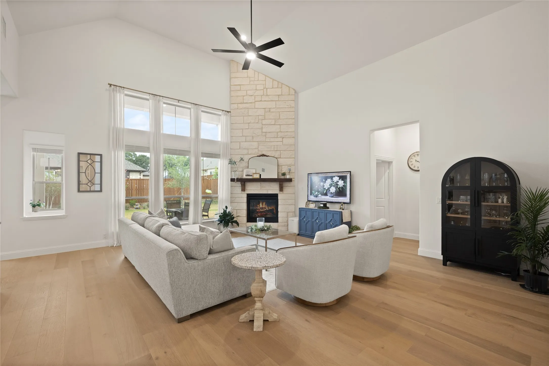 Vast open space to decorate and accommodate your lifestyle.