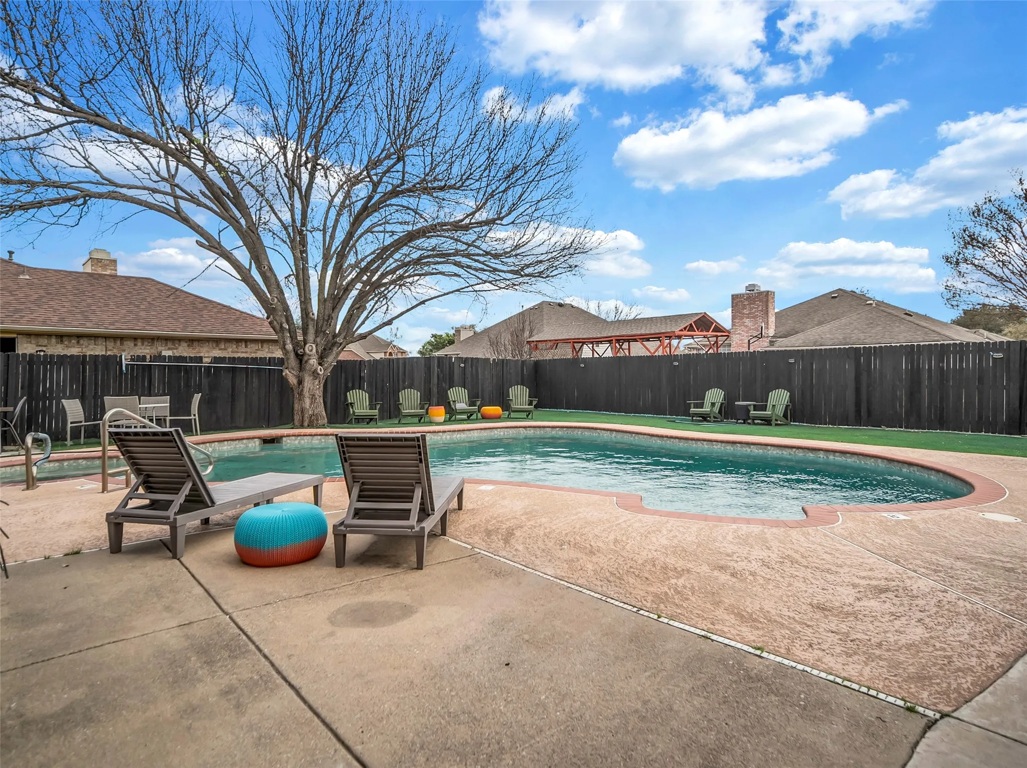 Single Family Residence For Sale in Tarrant County , 2913 Spartacus Drive, Grand Prairie, Texas 75052, 4 Bedroom, 3 Bathroom, 2 Garage spaces, 2,949 Sqft, built in 1993, mls#21380872, Real Estate Agent in Grand Prairie, Homes For Sale in Tarrant county, Homes For Sale in Grand Prairie, Realtor in Grand Prairie Texas, Real Estate Brokerage Independent Realty Texas, Luminita Cordes Realtor
